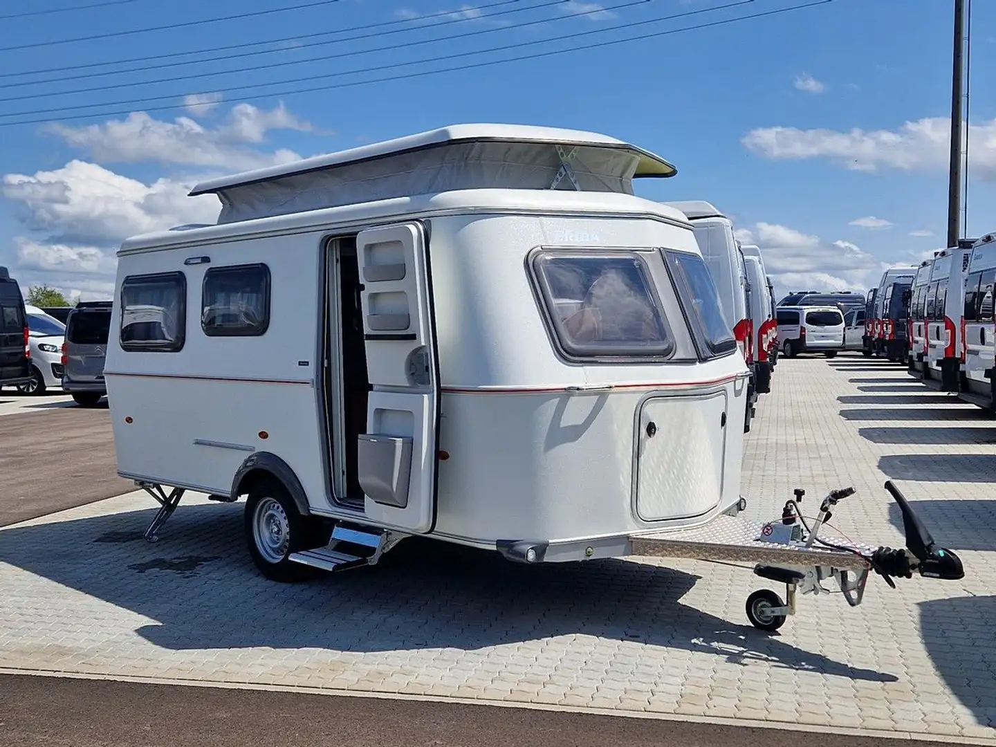 Hymer/Eriba Touring 560 Komfort Paket Weiß - 1