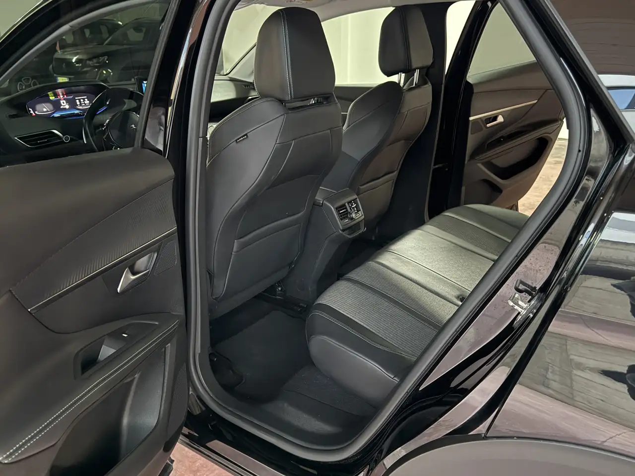 Peugeot 3008 1.5 bluehdi Allure Pack s&s 130cv eat8 15