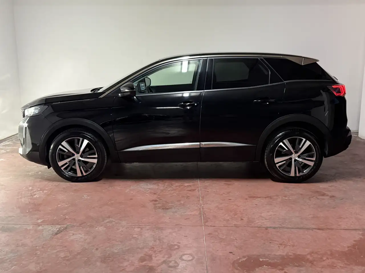 Peugeot 3008 1.5 bluehdi Allure Pack s&s 130cv eat8 6