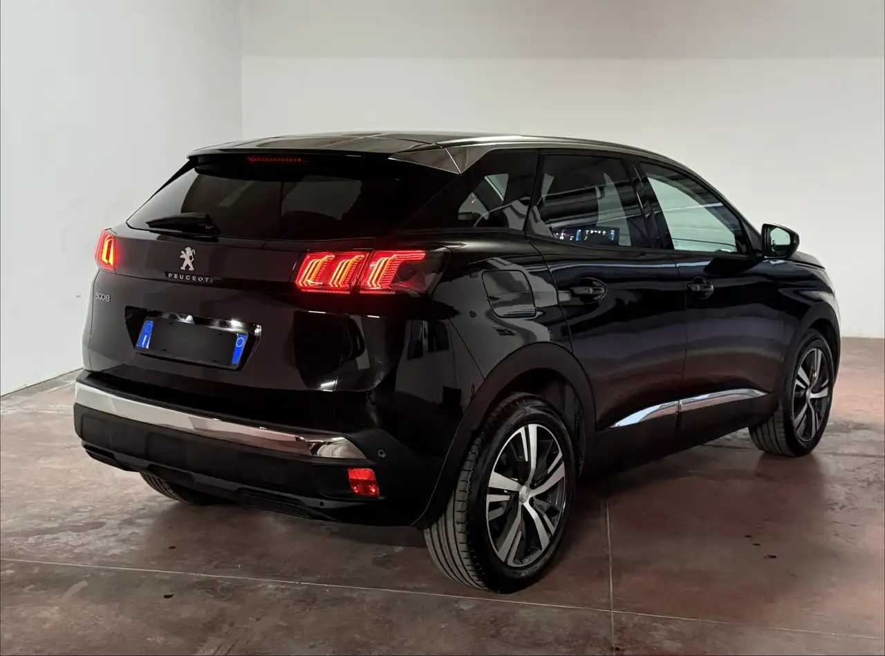 Peugeot 3008 1.5 bluehdi Allure Pack s&s 130cv eat8 4