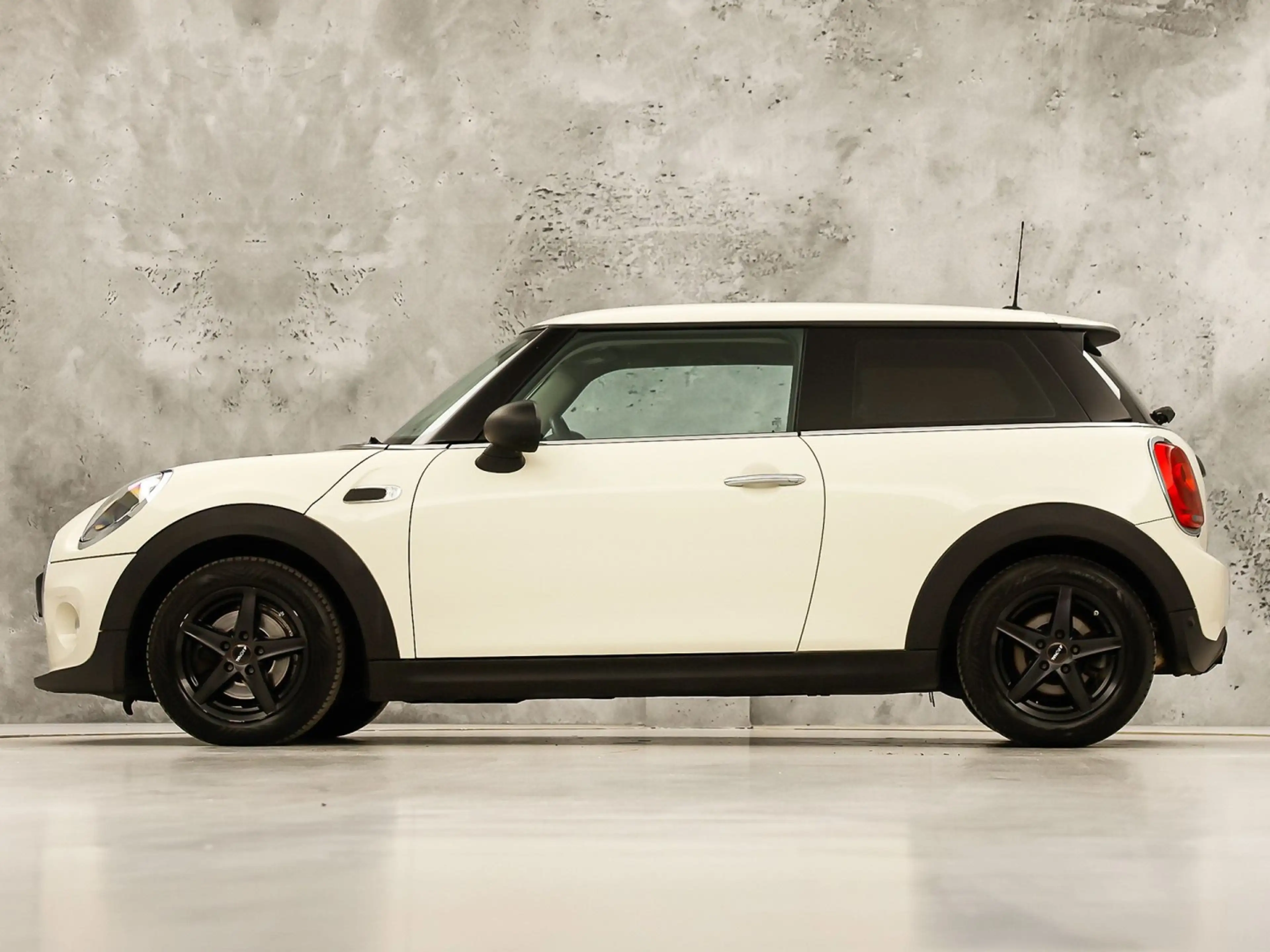 MINI One 1.2 One Sport (AIRCO, STOELVERWARMING, BLUETOOTH, — photo 2