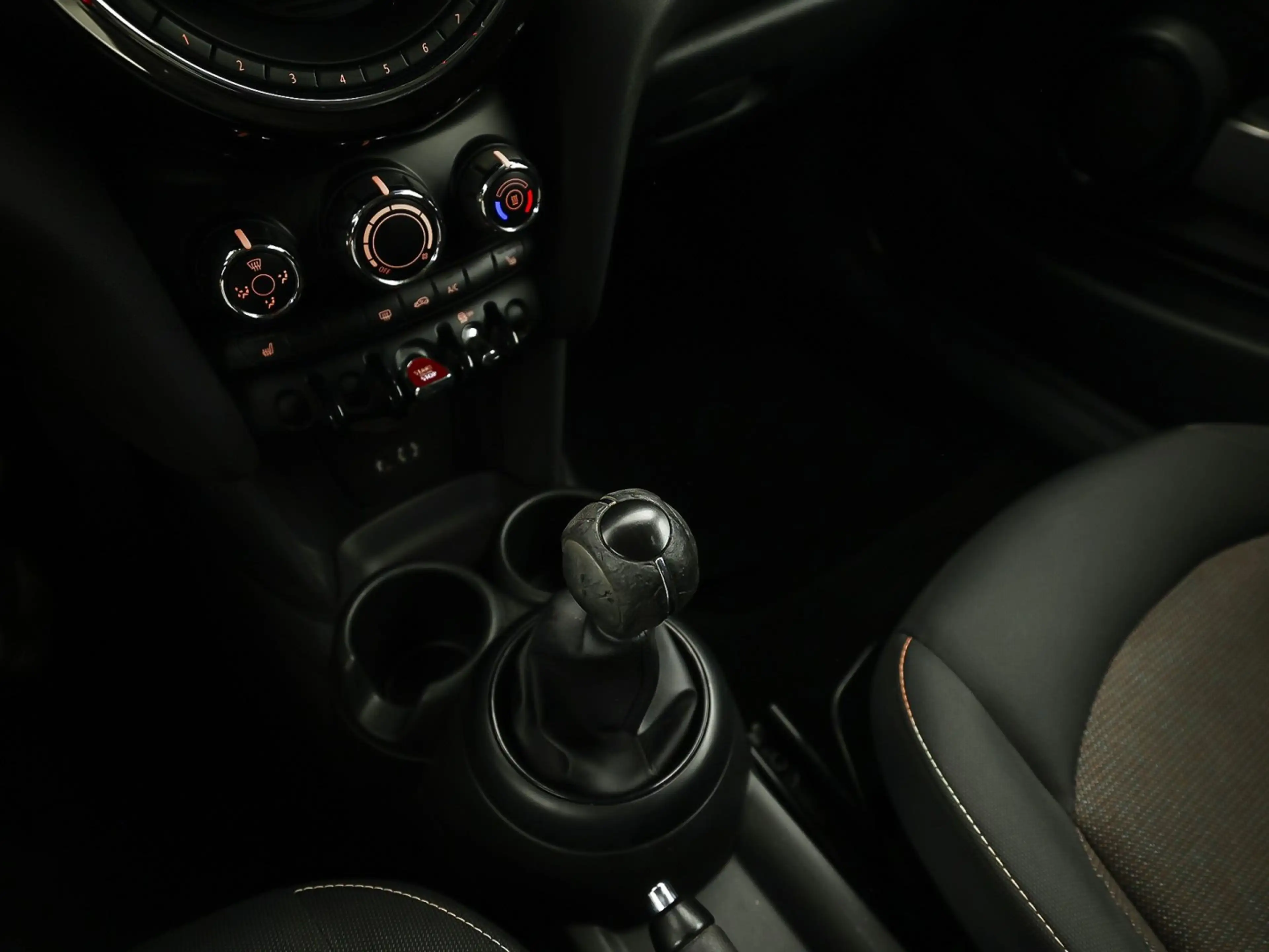 MINI One 1.2 One Sport (AIRCO, STOELVERWARMING, BLUETOOTH, — photo 10