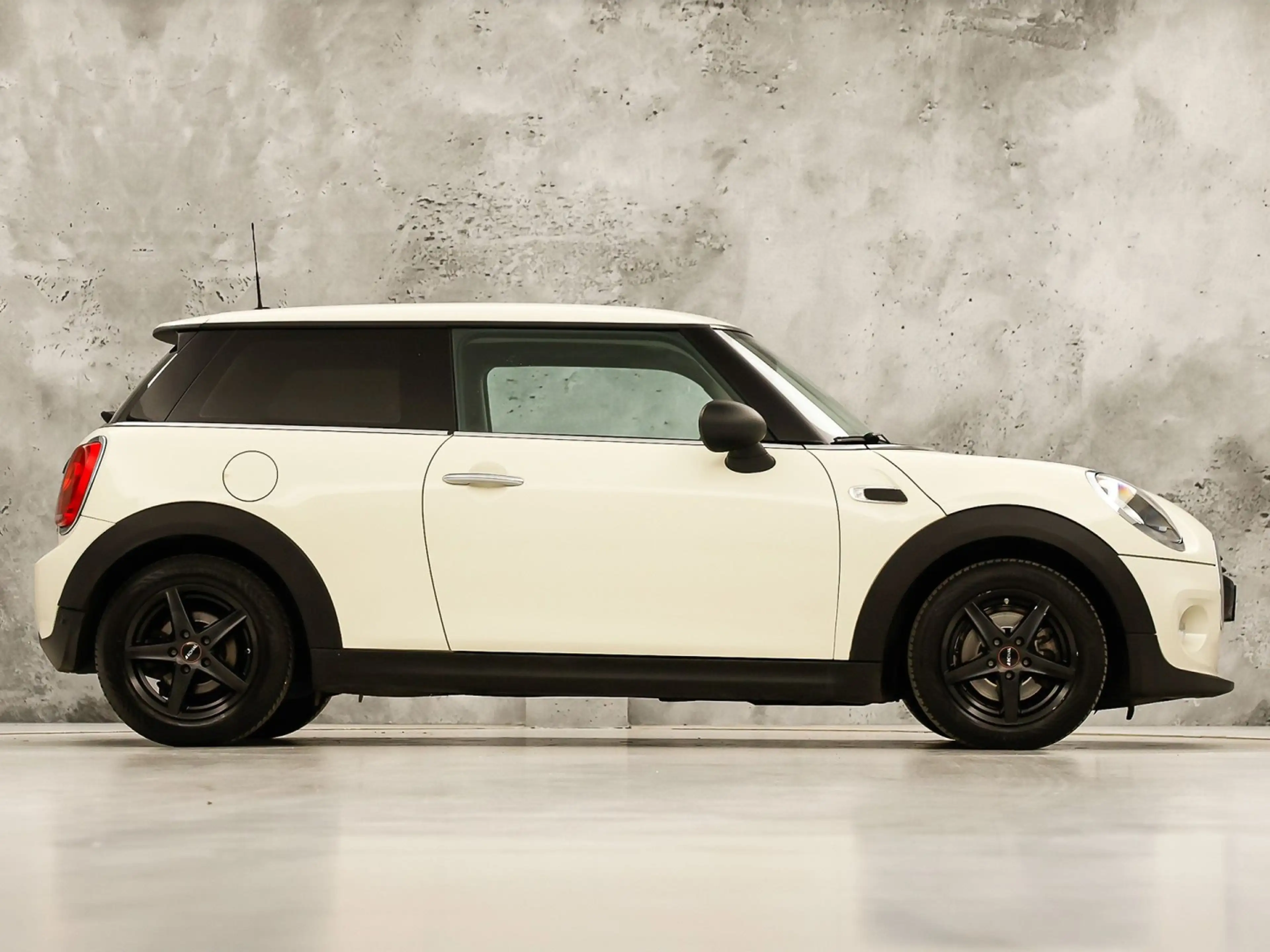 MINI One 1.2 One Sport (AIRCO, STOELVERWARMING, BLUETOOTH, — photo 4