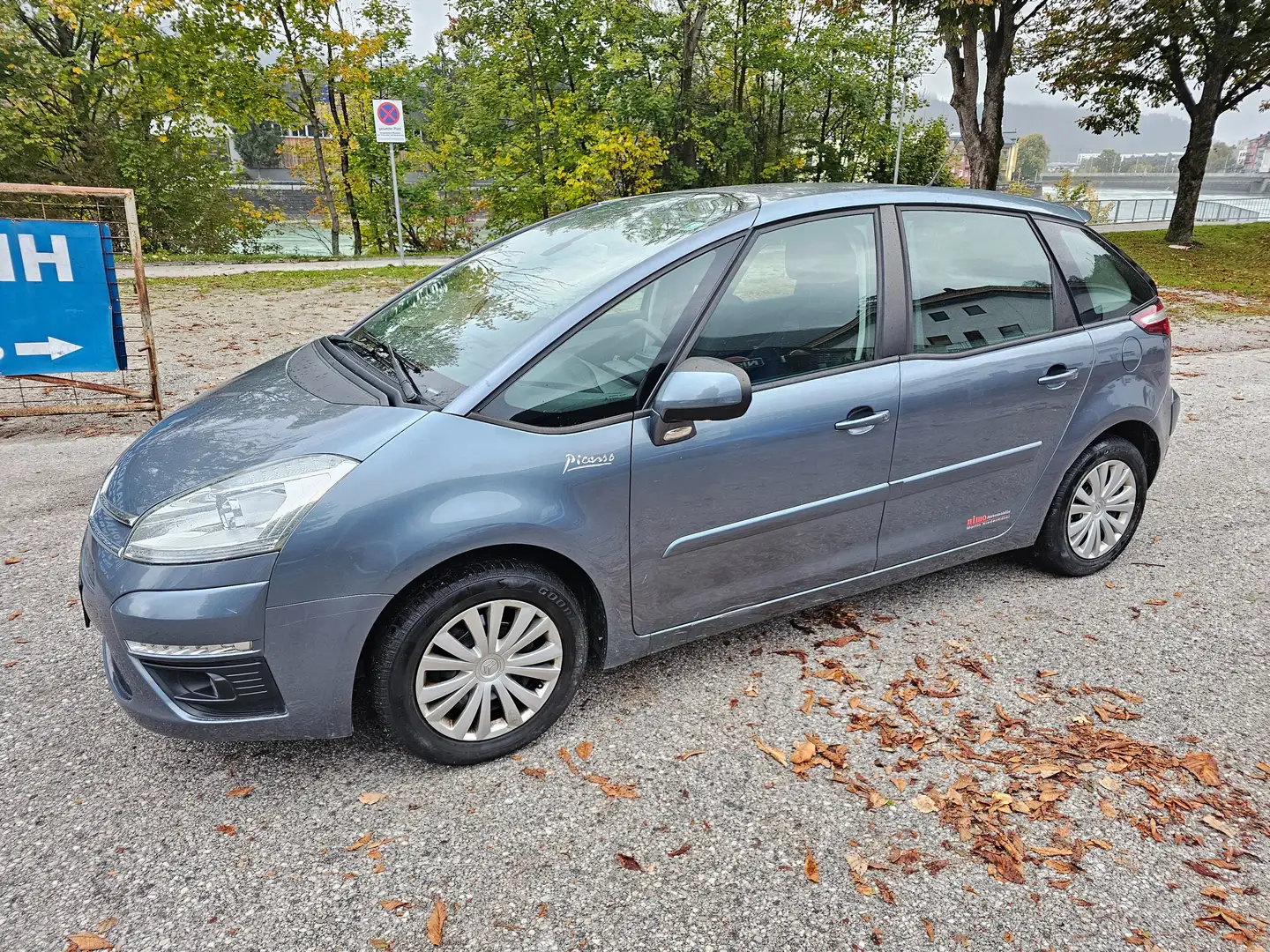 Citroen C4 Picasso Tendance Grau - 2