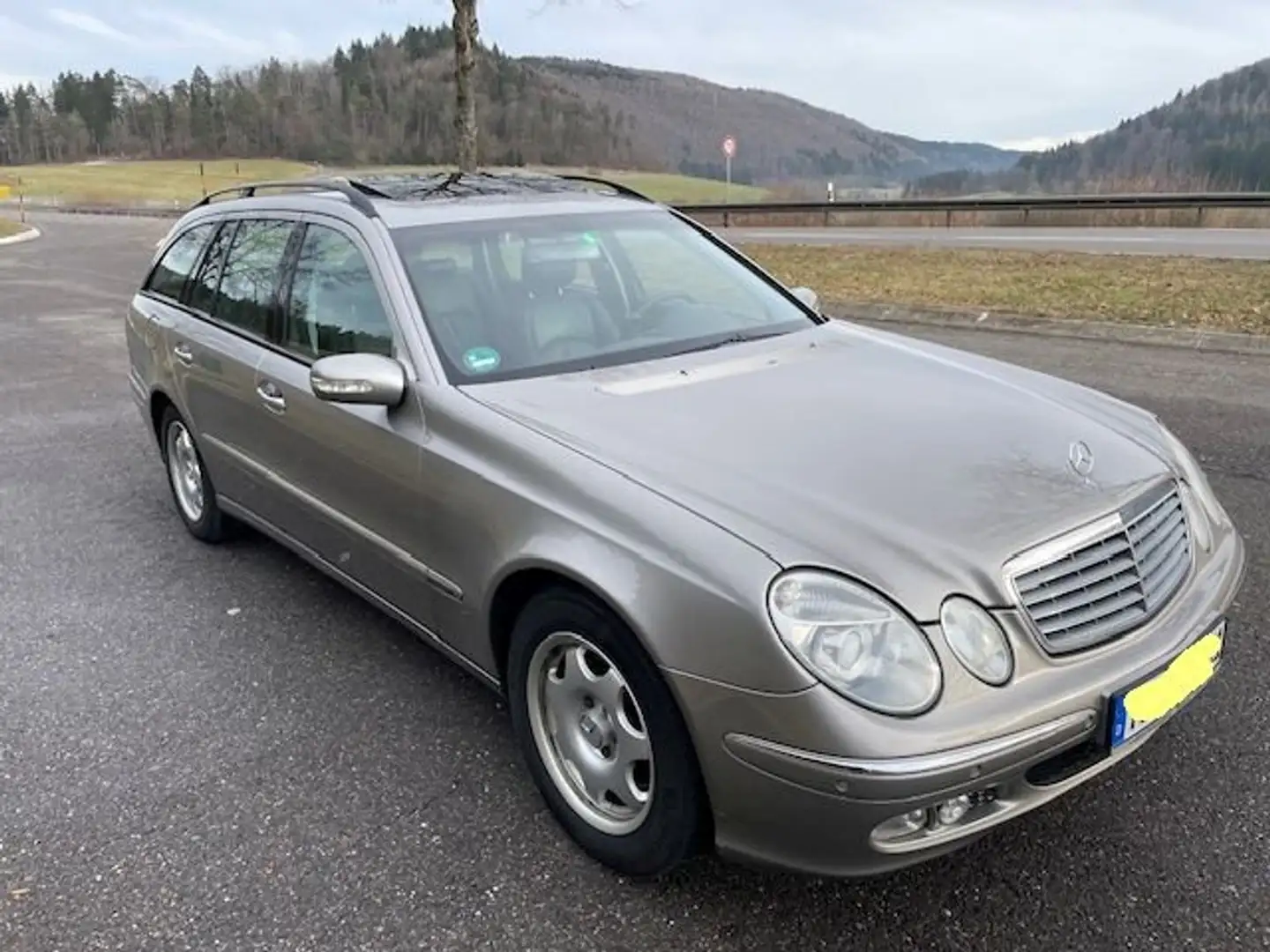 Mercedes-Benz E 320 E 320 T Elegance Silber - 2