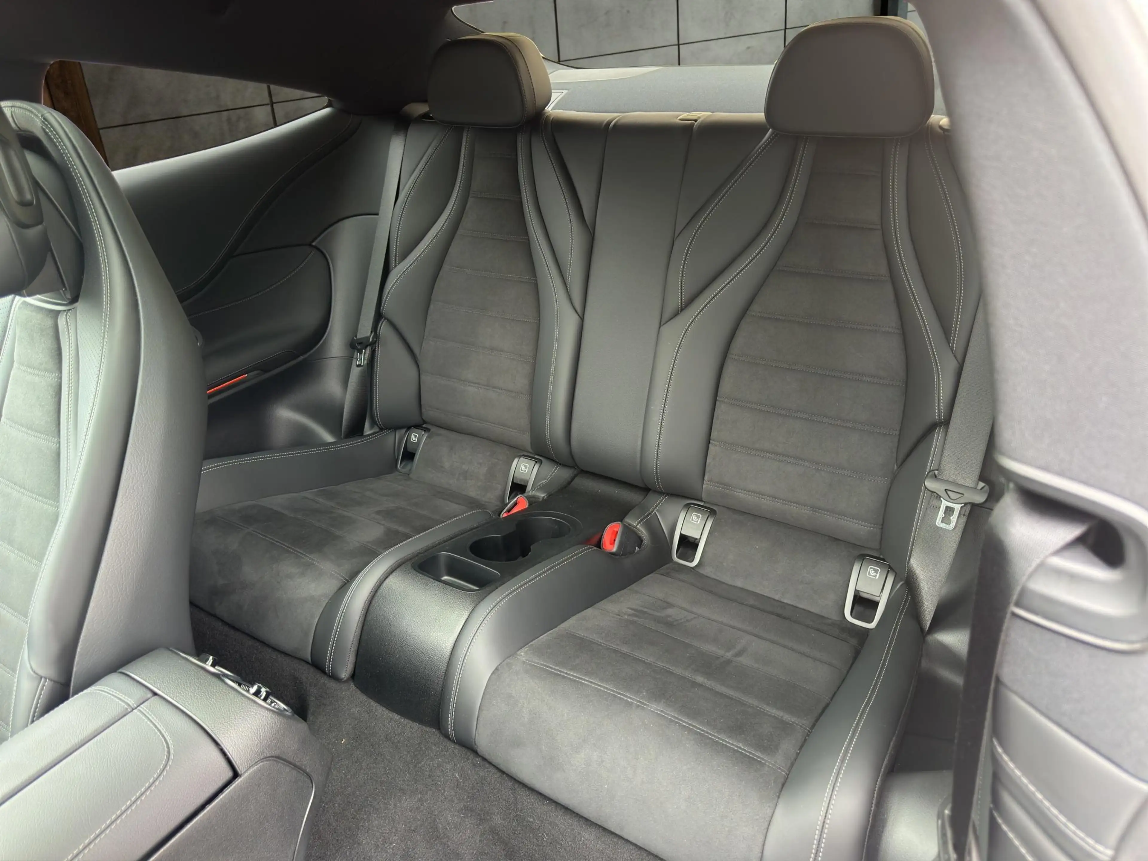 Mercedes-Benz CLE 300 e Coupé AMG Line | Premium Plus | Distronic | Memo — photo 14