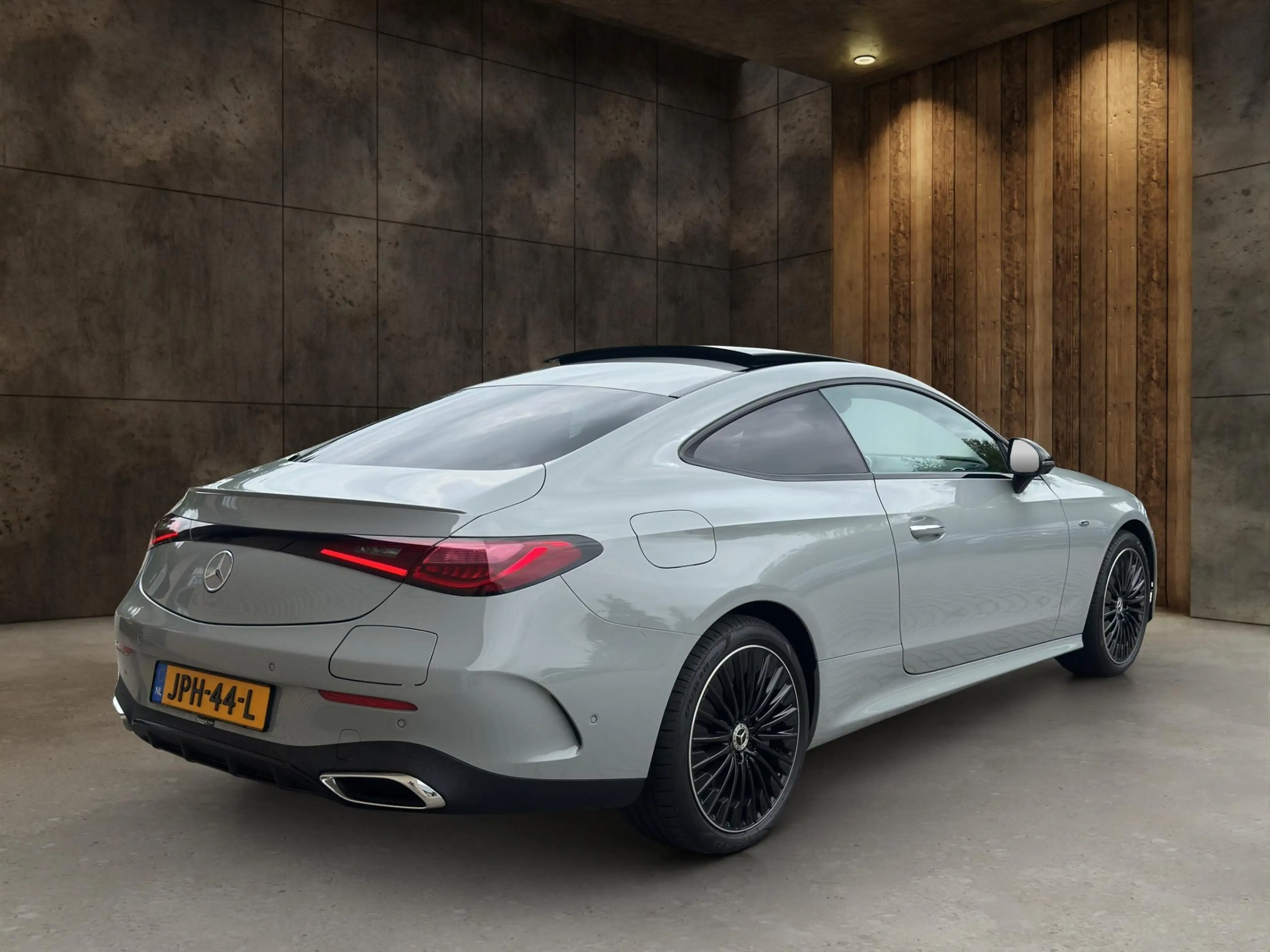 Mercedes-Benz CLE 300 e Coupé AMG Line | Premium Plus | Distronic | Memo — photo 7