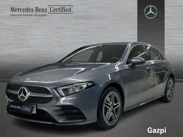 Mercedes-Benz A 250 e AMG Line (EURO 6d)