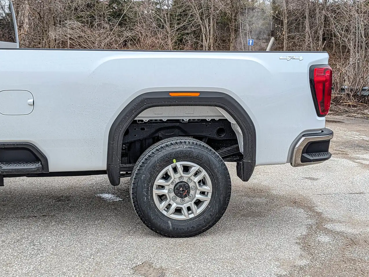 GMC Sierra 2500HD снимка GMC Sierra 2500HD