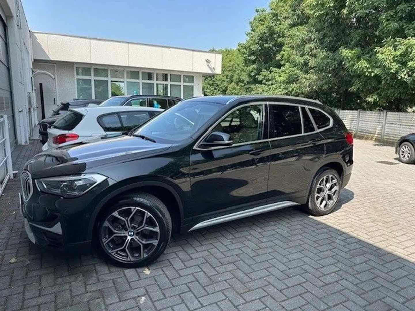 BMW X1 xDrive18d xLine Negro - 1