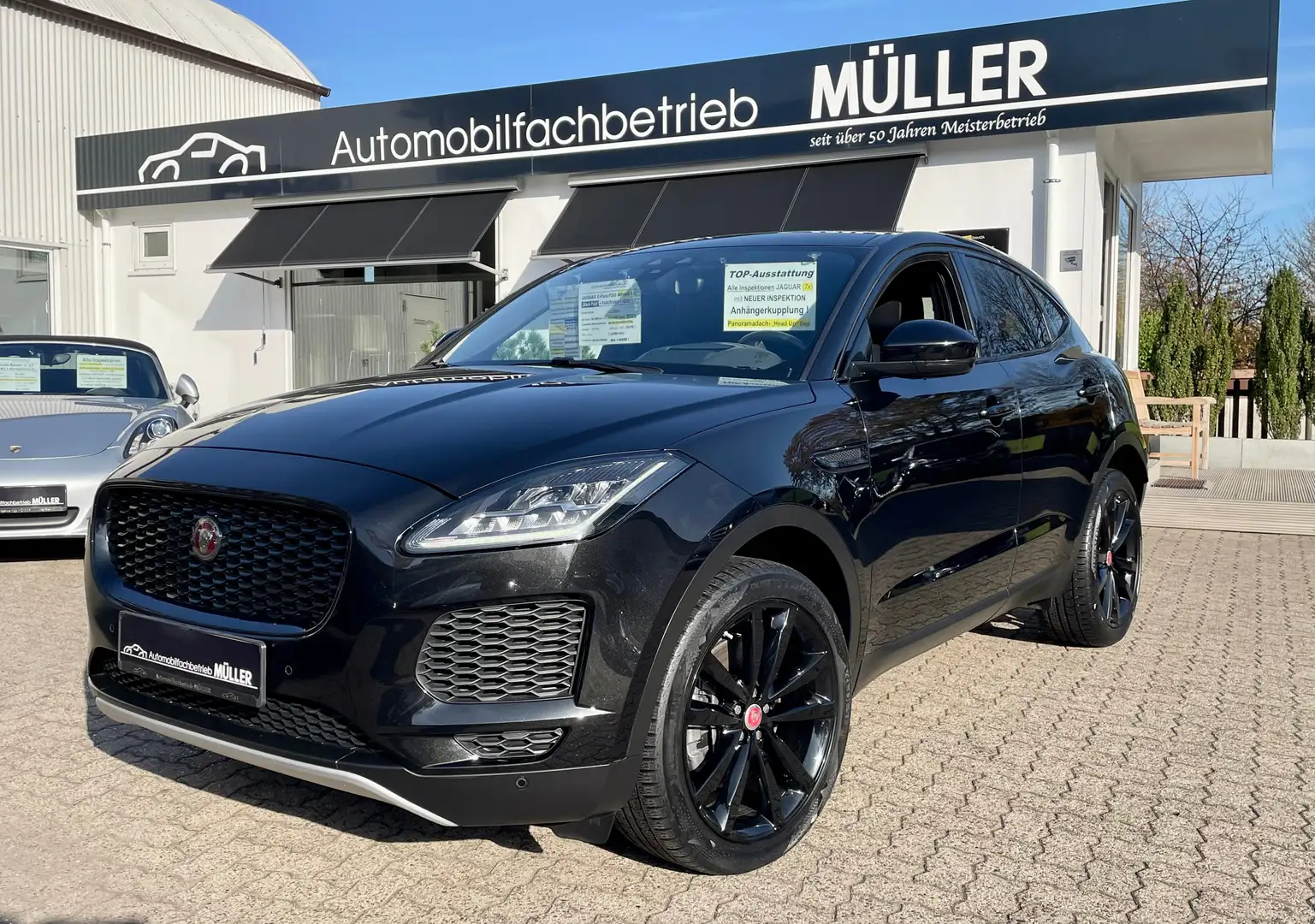 Jaguar E-Pace P200 Aut.AWD"BLACK PACK"+Panorama +Head Up+KAMERA Schwarz - 1