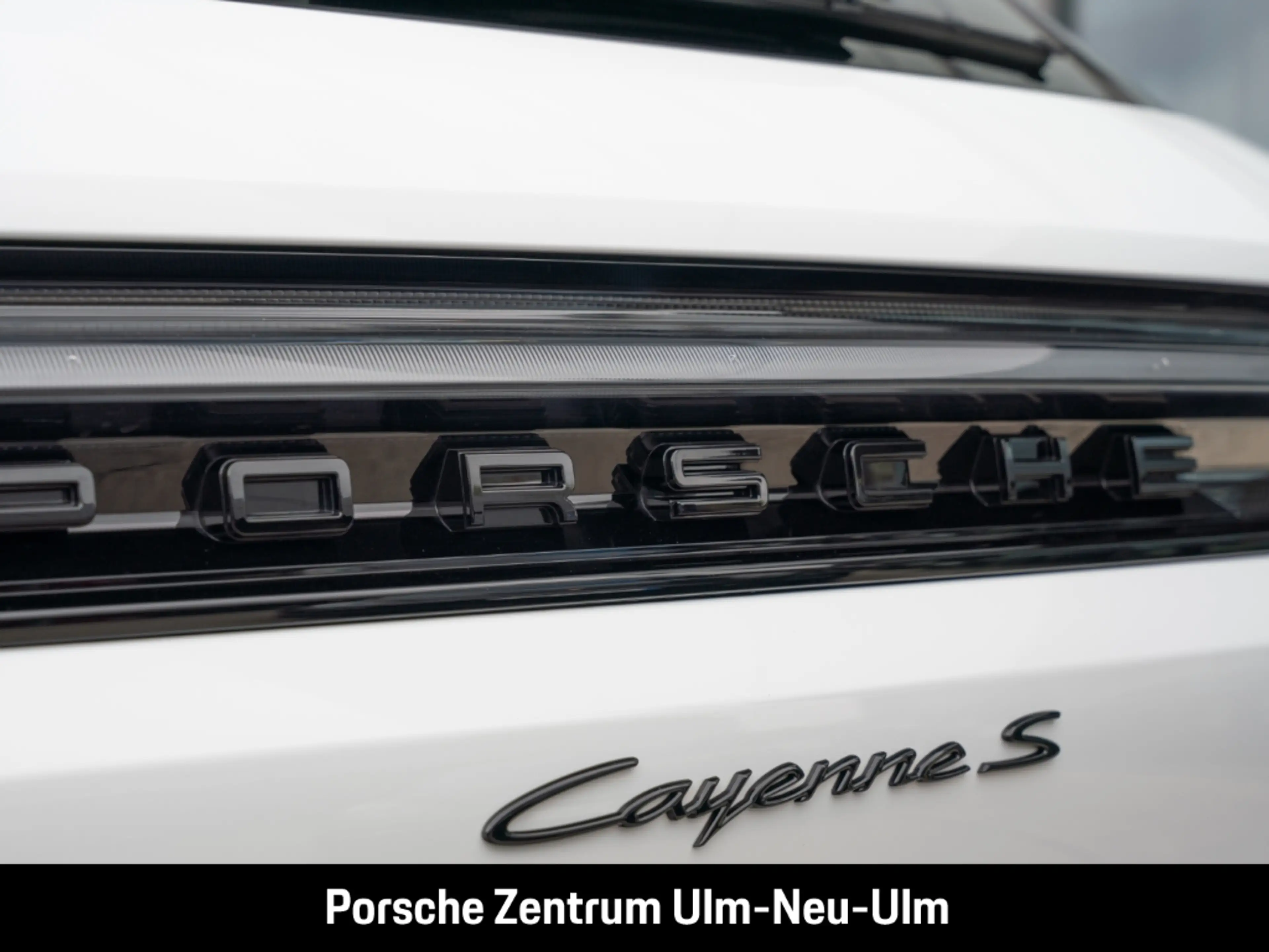 Porsche Cayenne S InnoDrive Head-Up Soft-Close 22-Zoll — photo 11