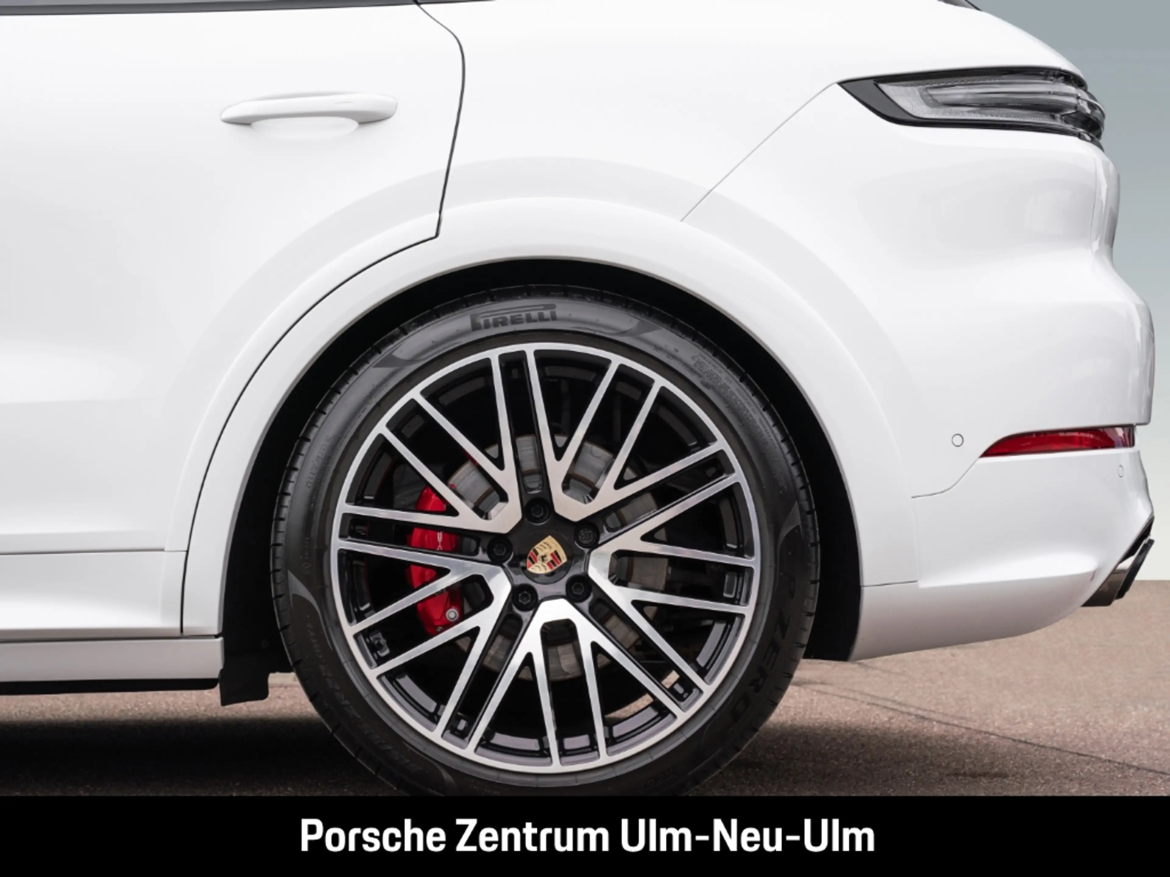 Porsche Cayenne S InnoDrive Head-Up Soft-Close 22-Zoll — photo 10