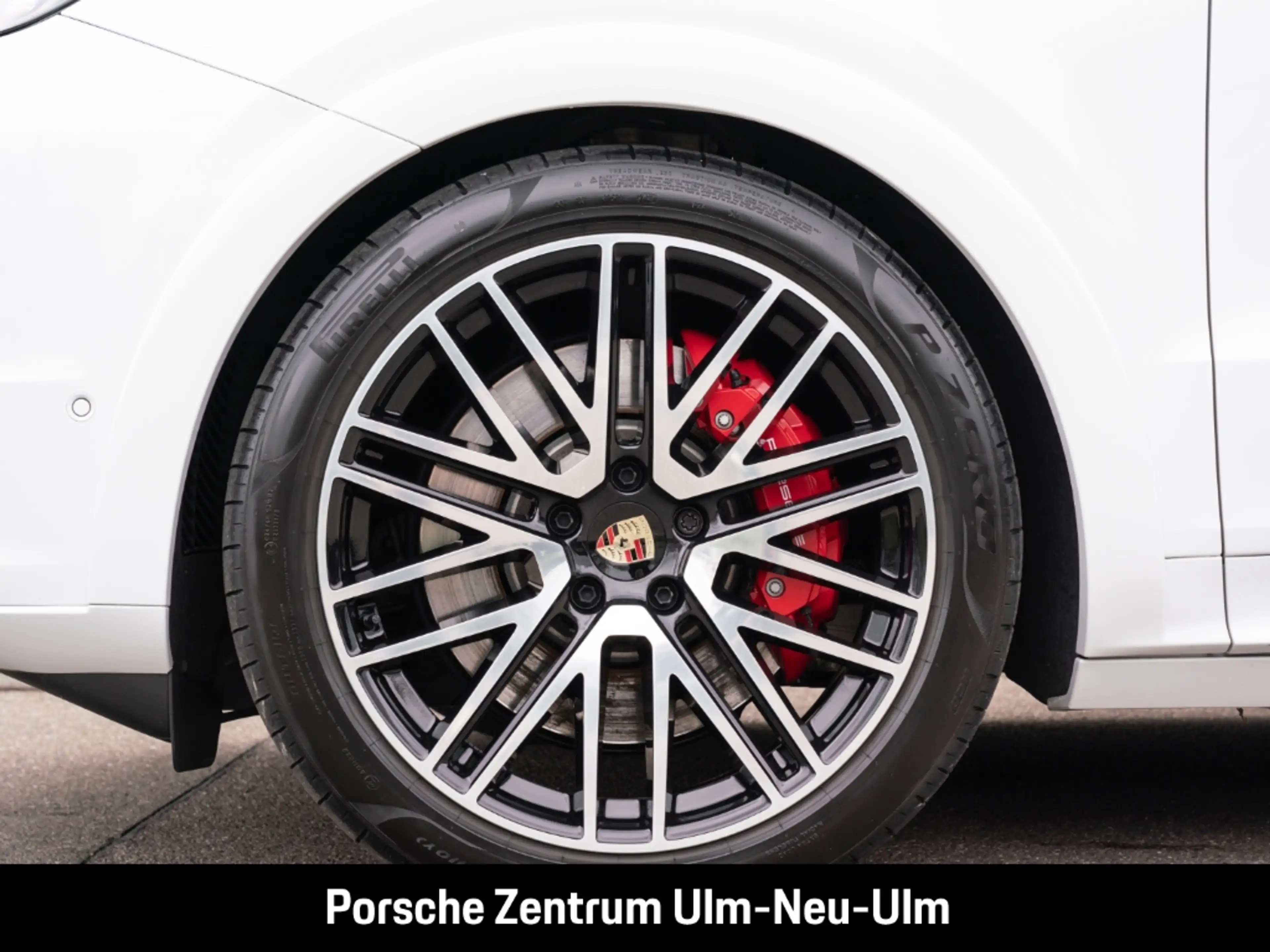 Porsche Cayenne S InnoDrive Head-Up Soft-Close 22-Zoll — photo 9