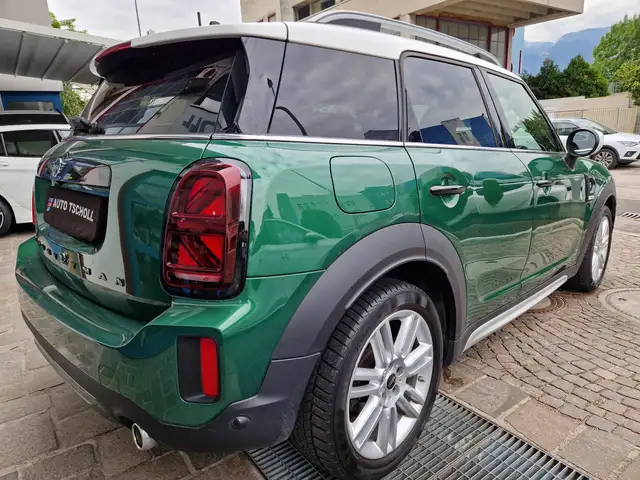 Mini Countryman view 3