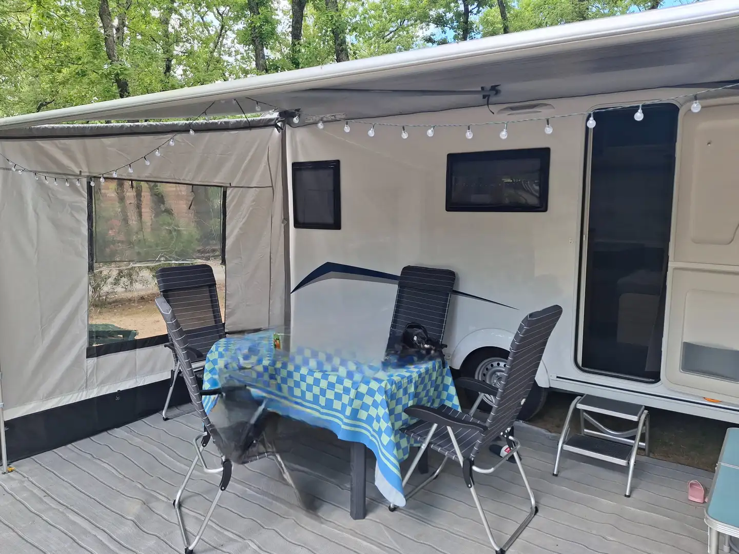 Caravans-Wohnm Caravelair 496 style family Blanc - 2