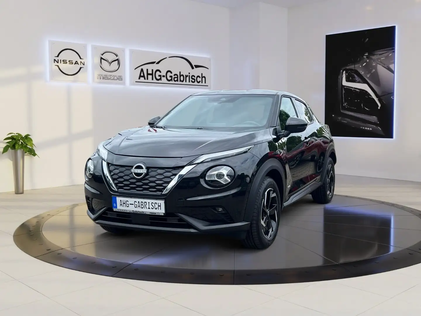Nissan Juke Hybrid N-Connecta, Winter-Paket, RF-Kamera Schwarz - 1