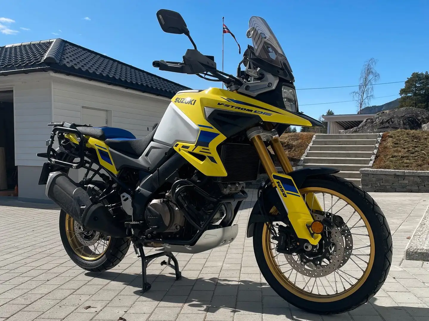 Suzuki V-Strom 1050DE Жовтий - 1