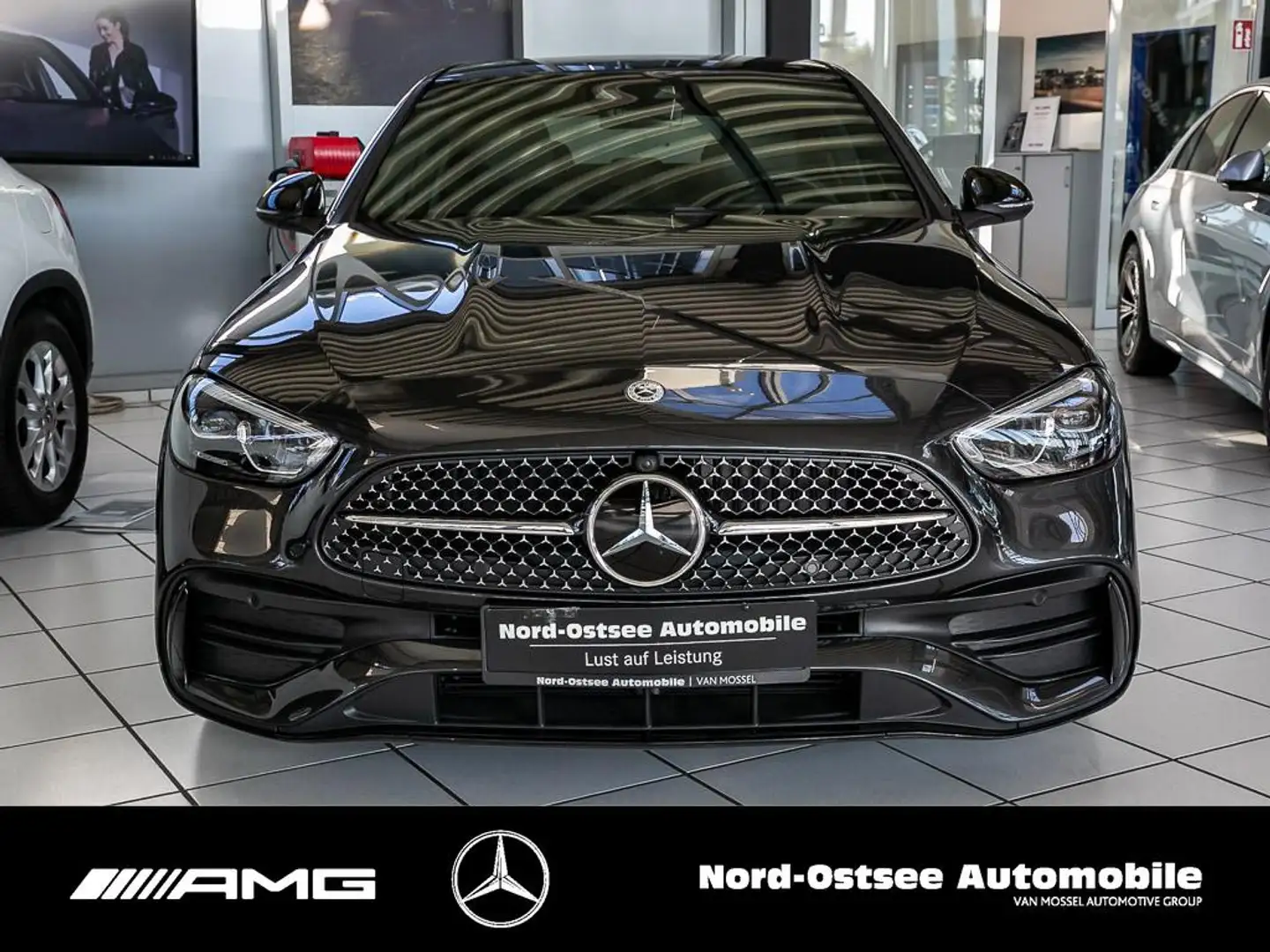 Mercedes-Benz C 220 d AMG NIGHT KEYLESS KAMERA AMBIENTE NAVI Gris - 2
