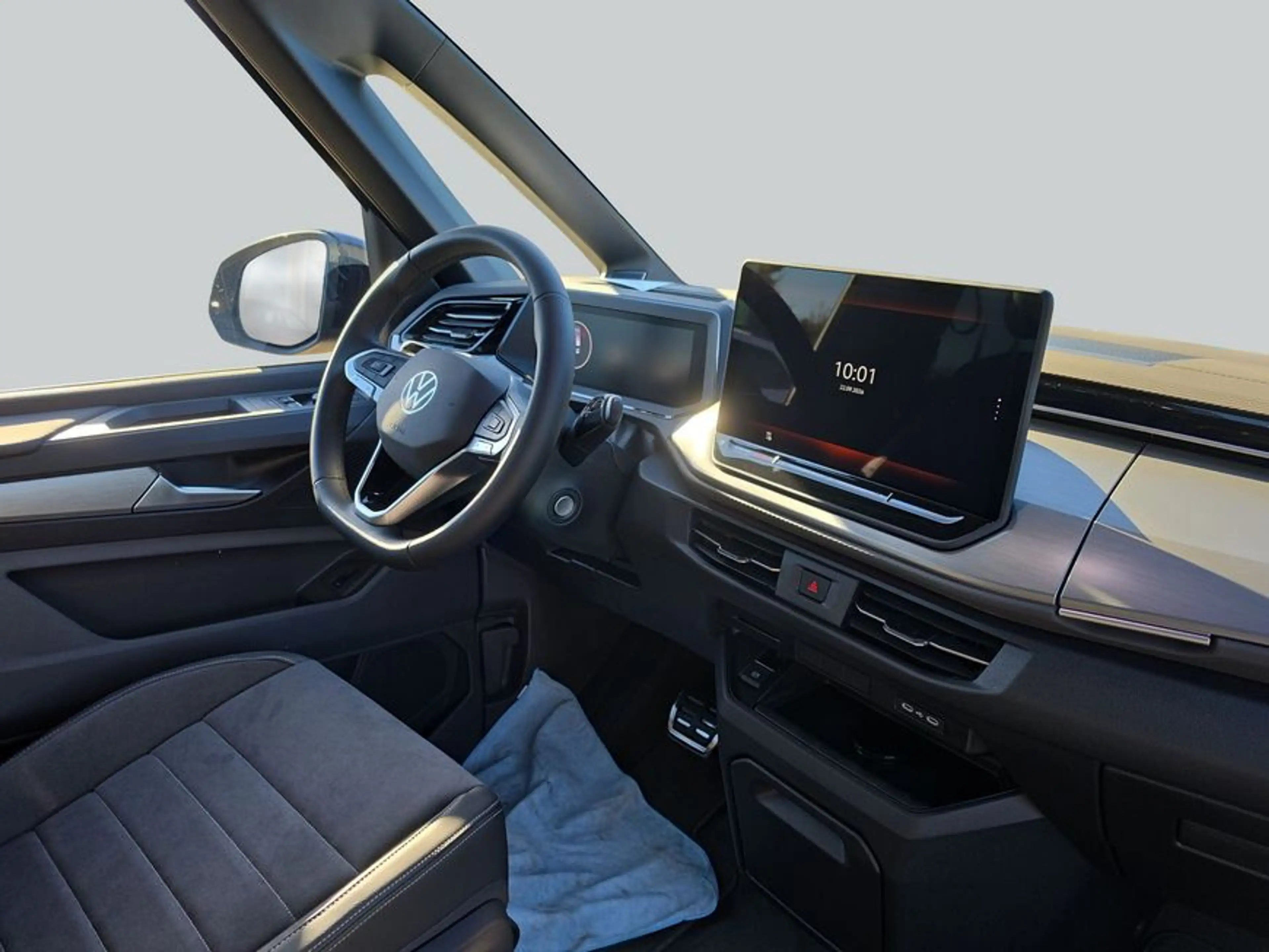 Volkswagen LT Multivan Life ''Edition'' Motor: 2,0 l TDI SCR 110 — photo 10