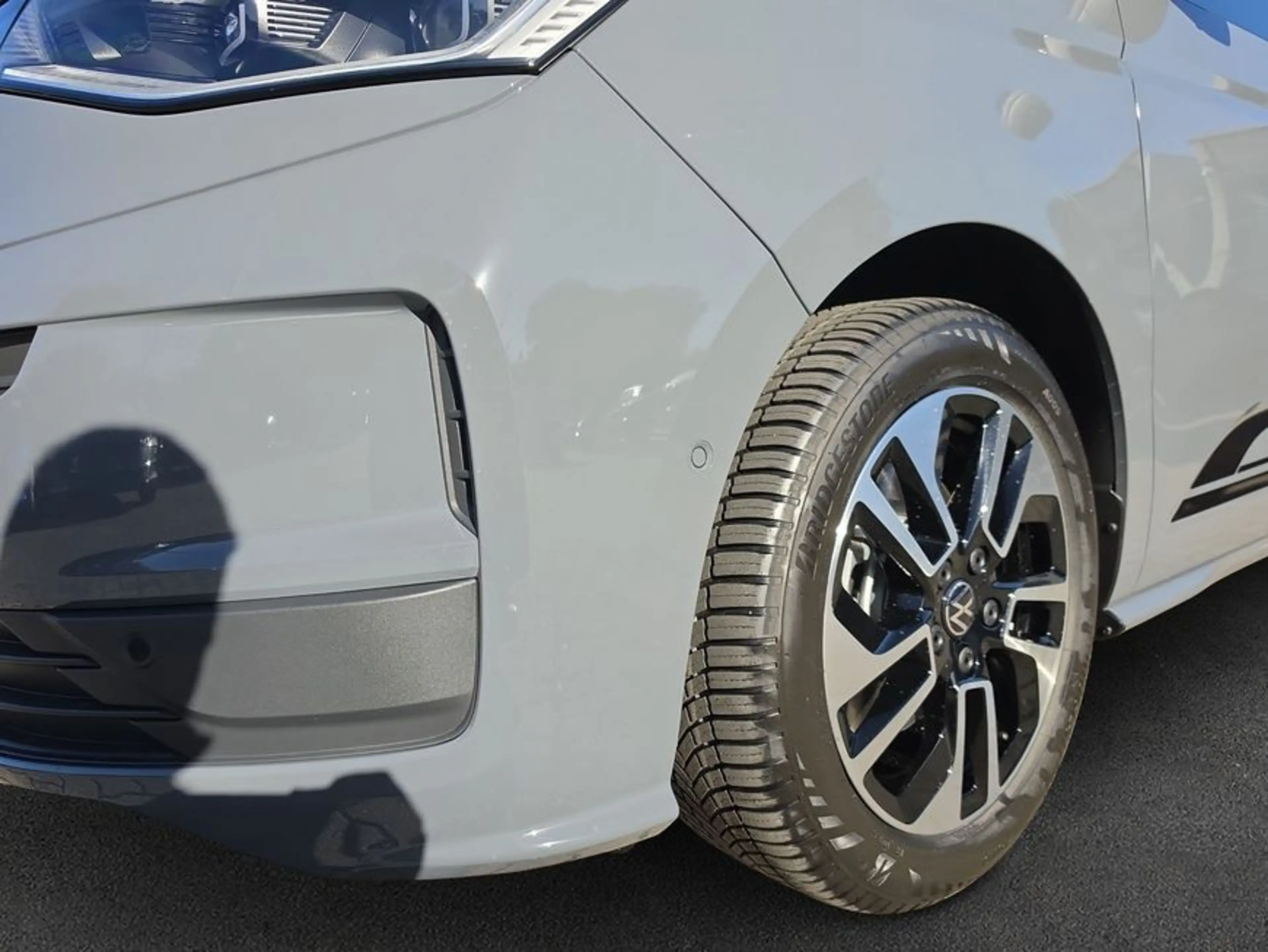 Volkswagen LT Multivan Life ''Edition'' Motor: 2,0 l TDI SCR 110 — photo 6