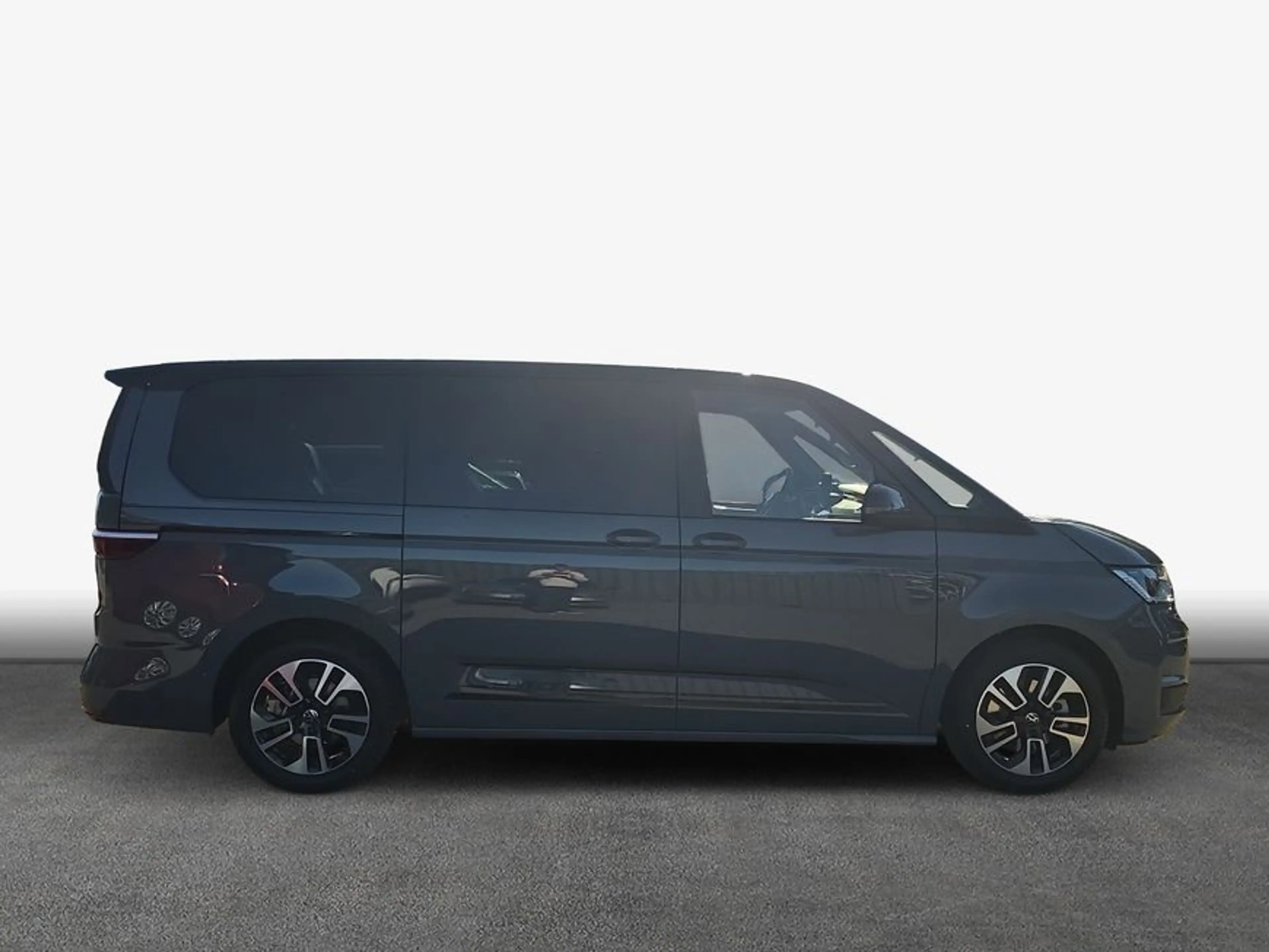 Volkswagen LT Multivan Life ''Edition'' Motor: 2,0 l TDI SCR 110 — photo 4