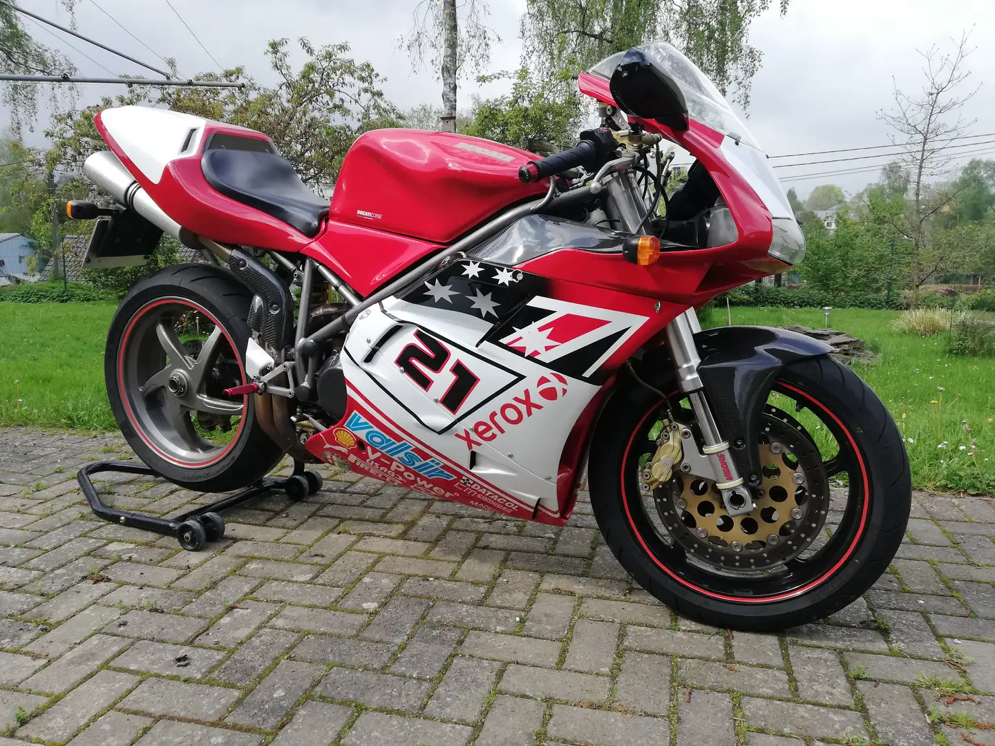 Ducati 748 Rouge - 2