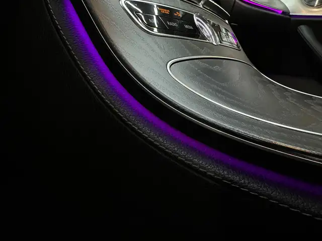 Mercedes-Benz E-Class view 22