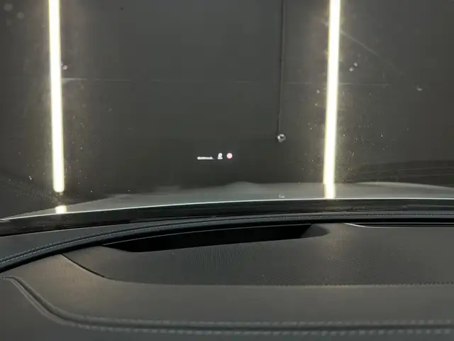 Mercedes-Benz E-Class view 19