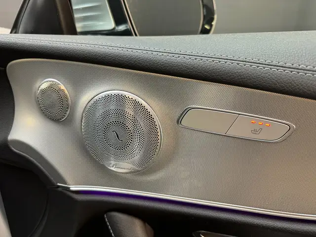 Mercedes-Benz E-Class view 25