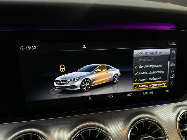 Mercedes-Benz E-Class view 27