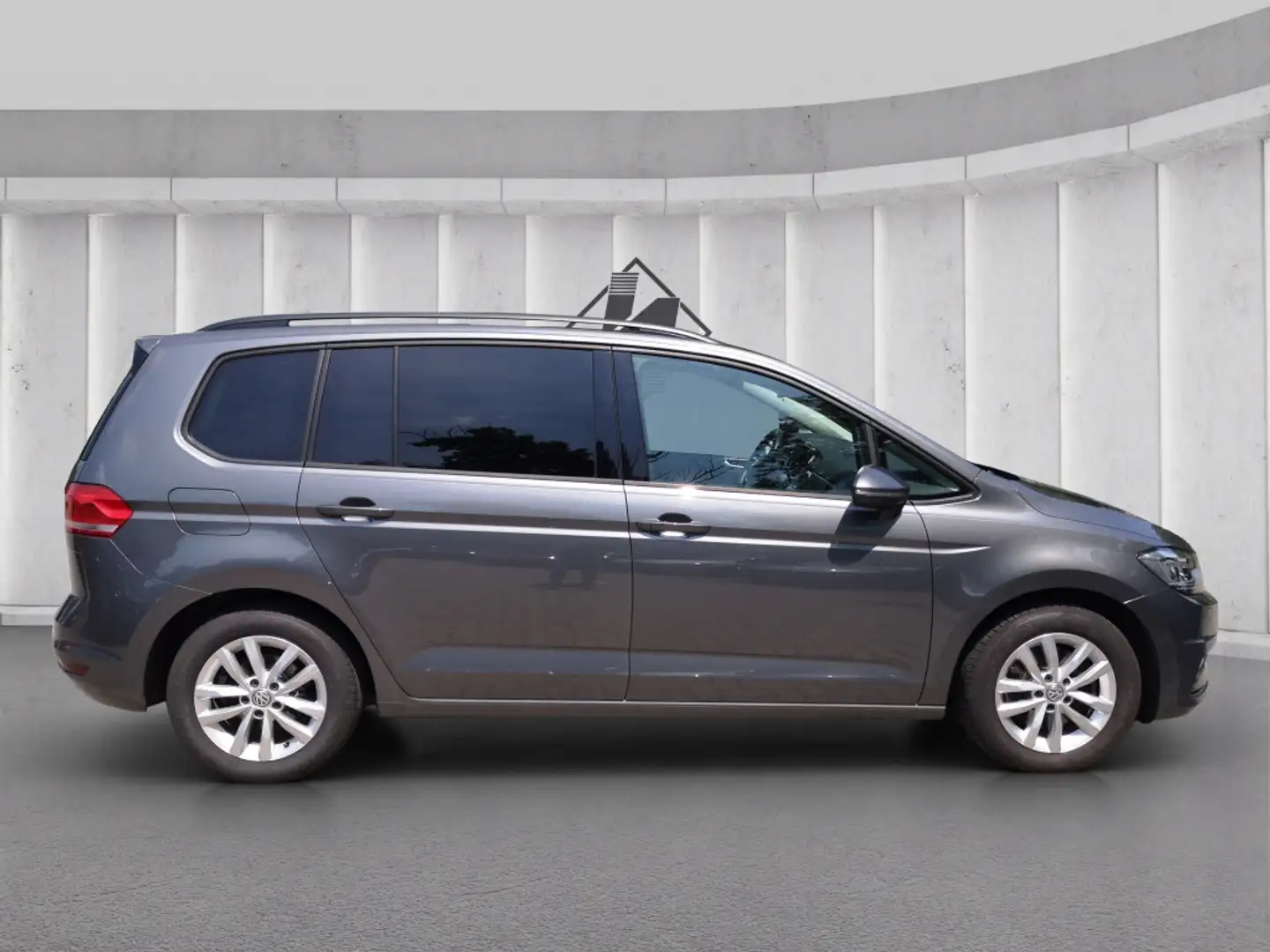 Volkswagen Touran 2.0L TDI*BMT*7-Sitzer*NAV*AHK*SHZ* Beige - 2