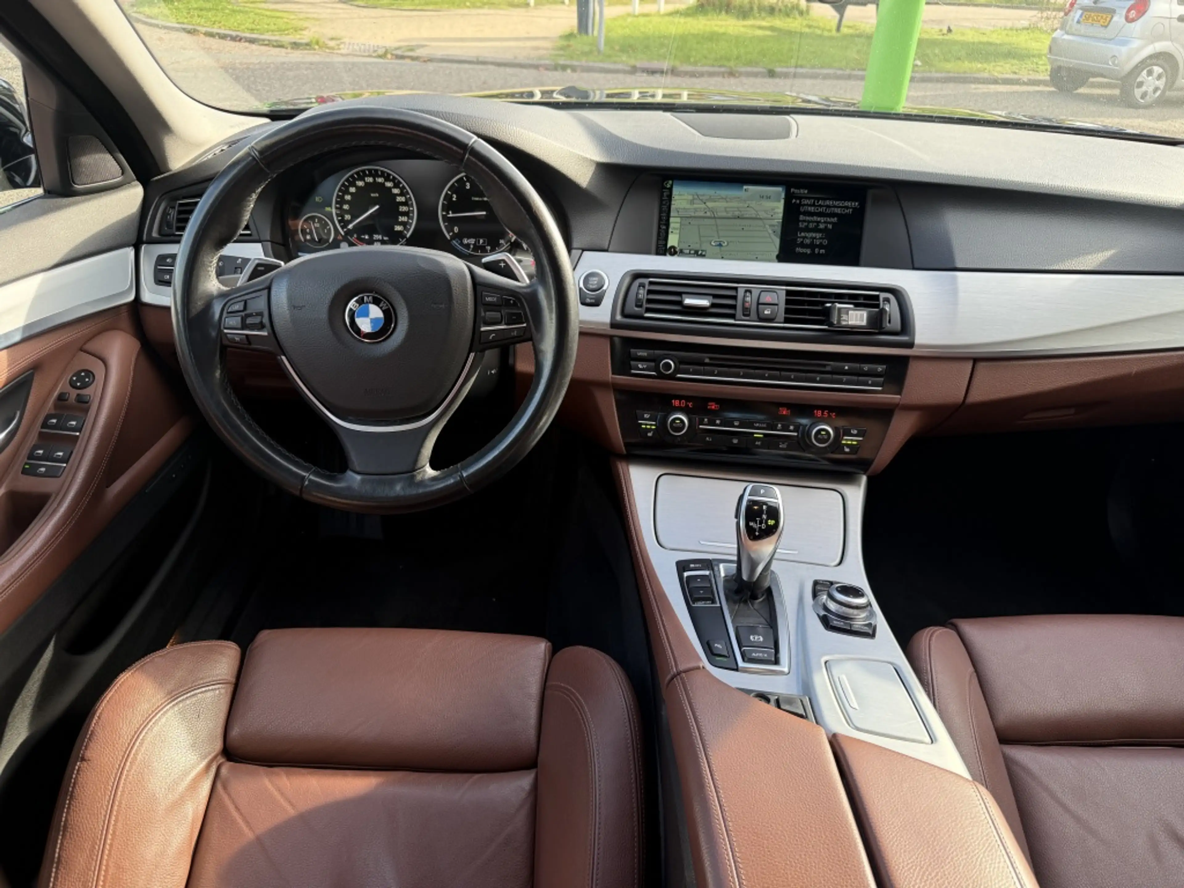 BMW 520 5-serie Touring 520i High Executive — photo 2