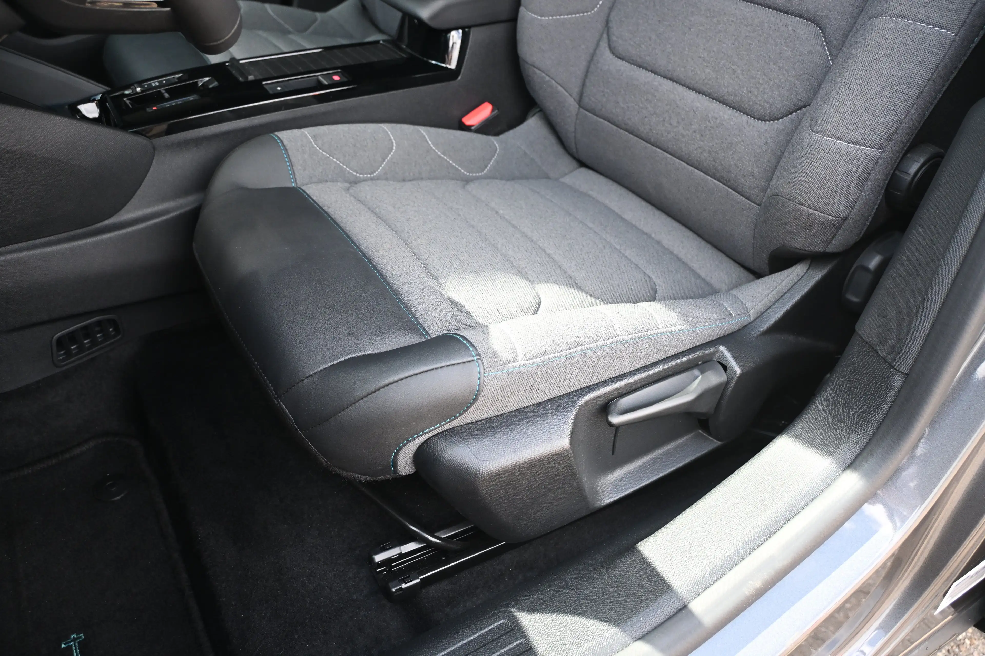 Citroen E-C4 Electric You 50 kWh 3 Fase | Navigatie by App | Achteruitri — photo 8