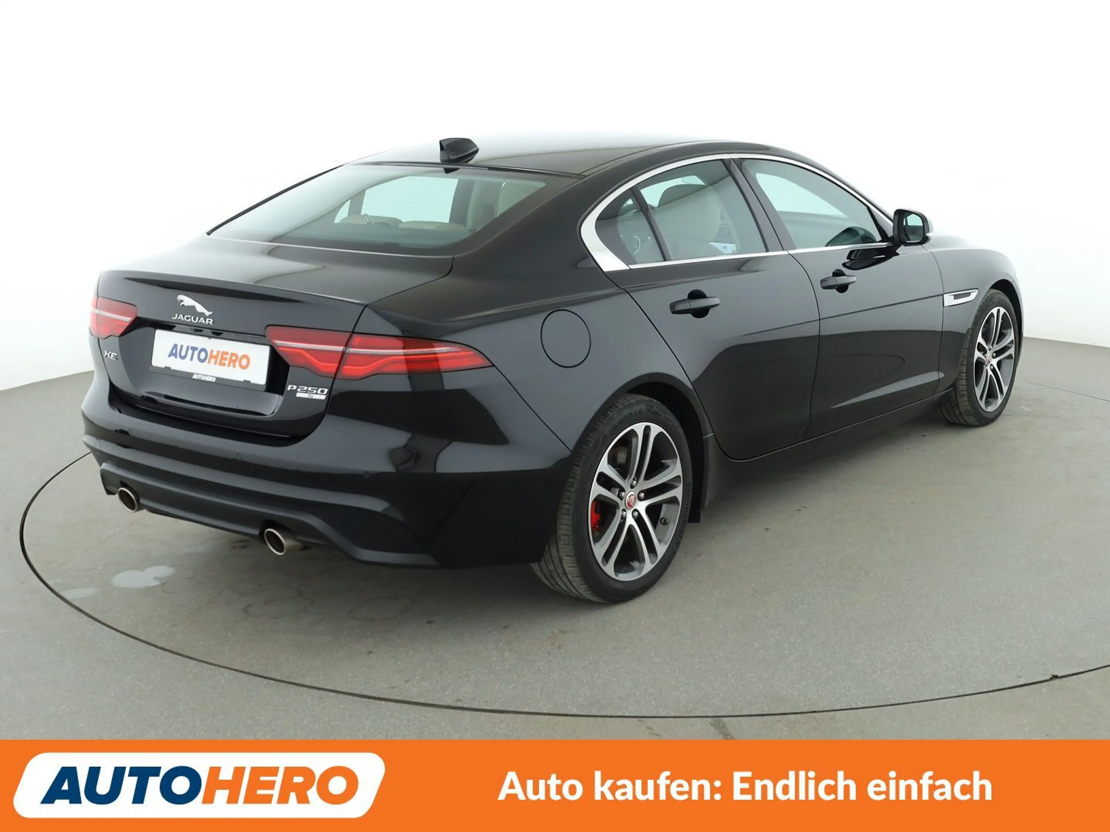 Jaguar XE 25t S Aut*LED*TEMPO*CAM*PDC*KLIMA* — photo 6