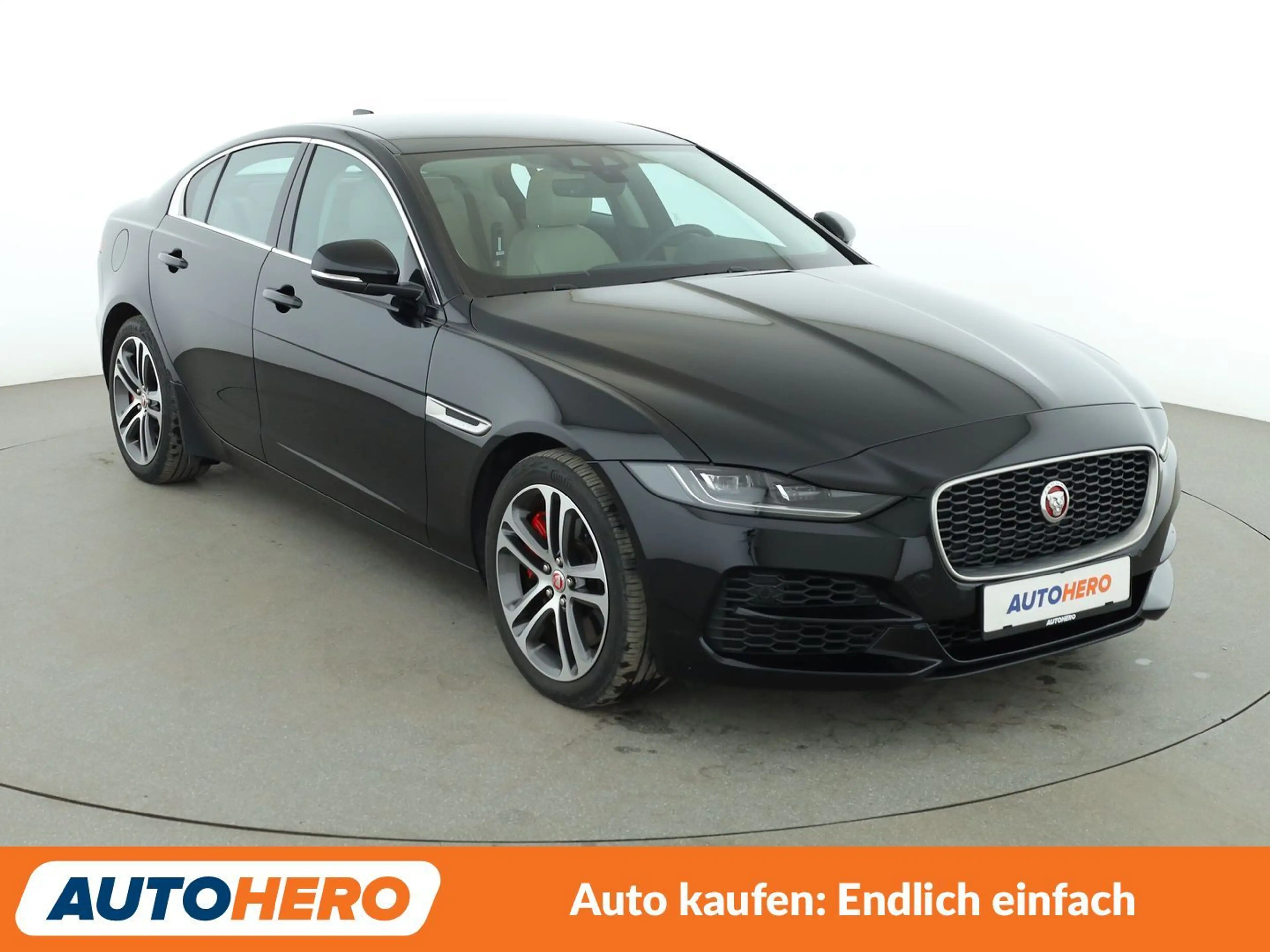 Jaguar XE 25t S Aut*LED*TEMPO*CAM*PDC*KLIMA* — photo 8