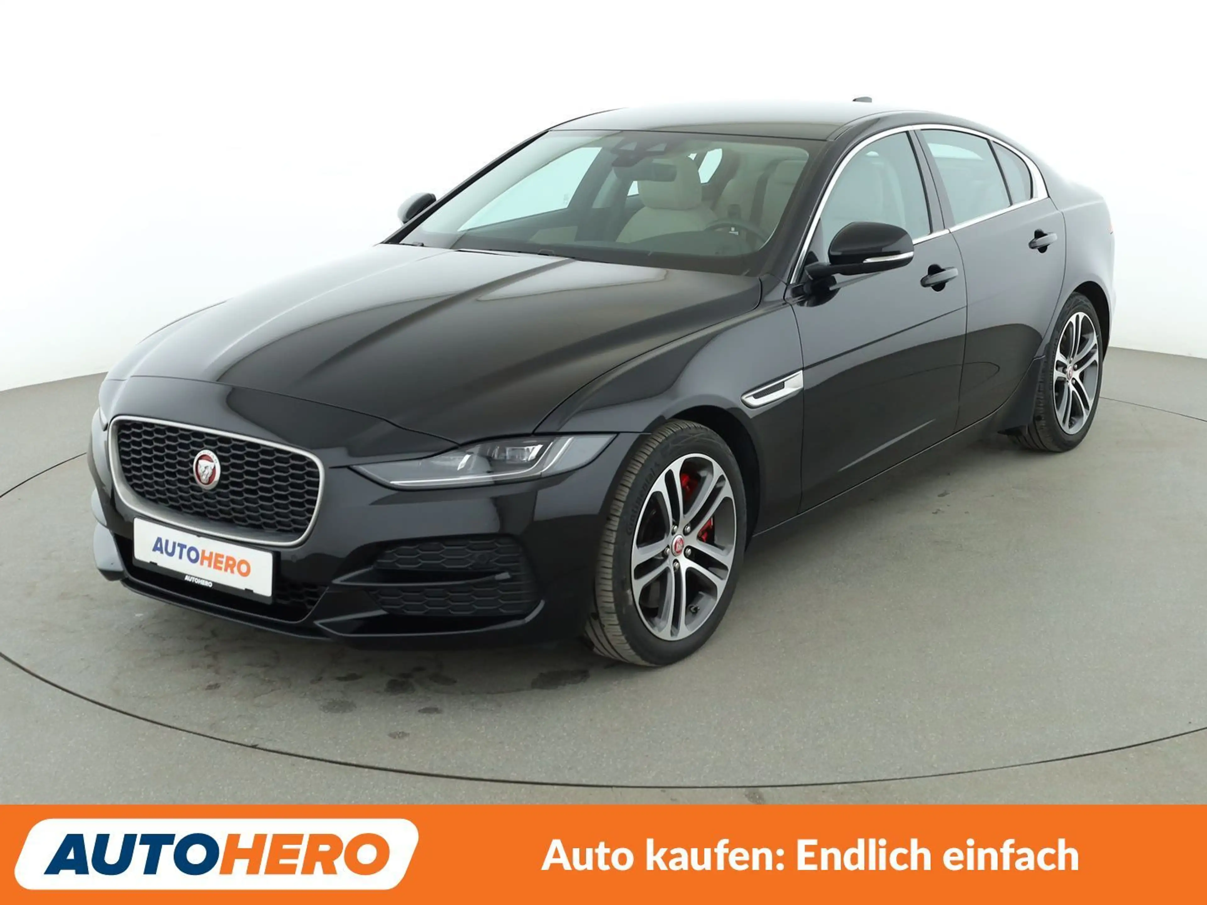 Jaguar XE 25t S Aut*LED*TEMPO*CAM*PDC*KLIMA*
