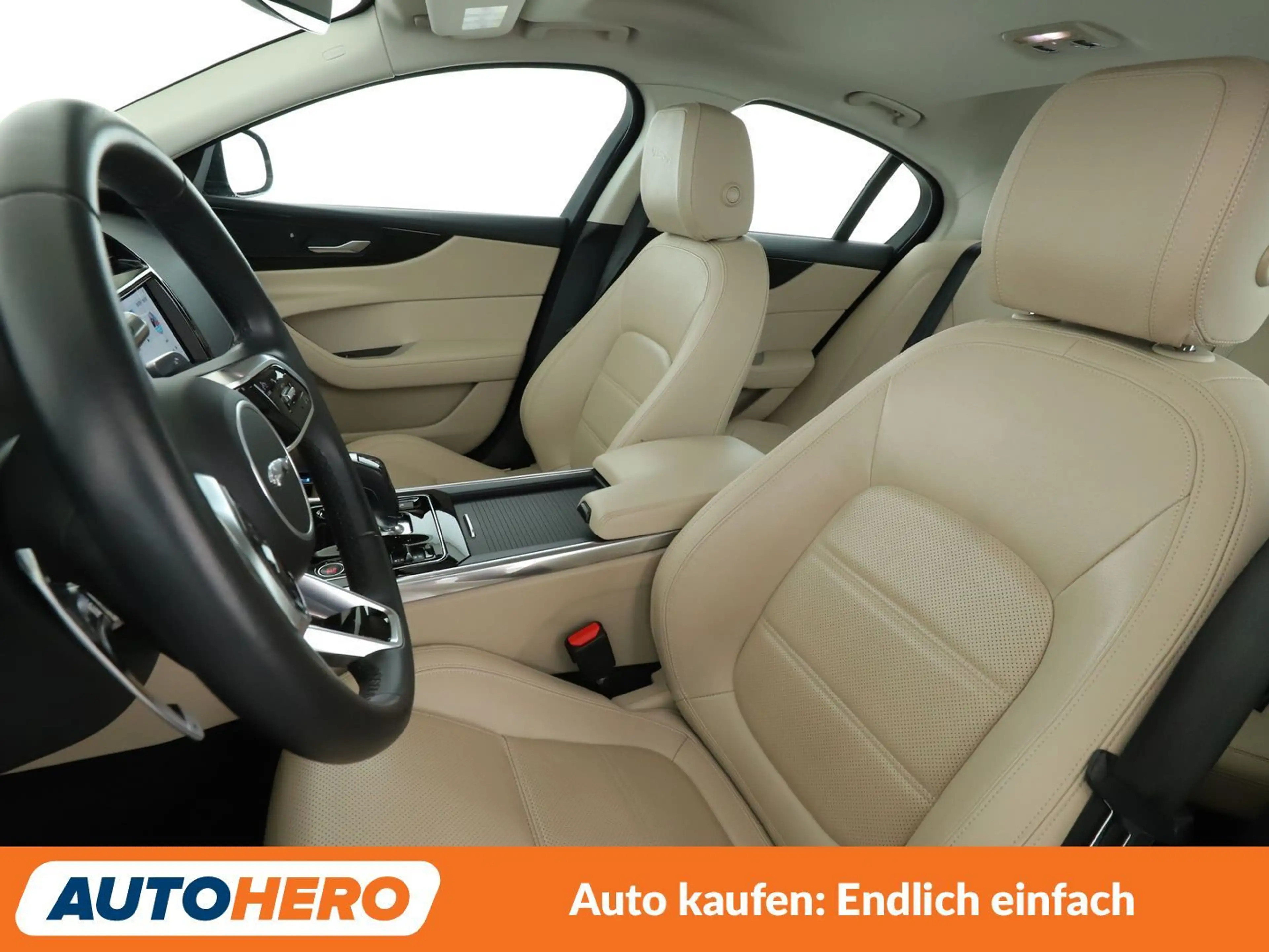 Jaguar XE 25t S Aut*LED*TEMPO*CAM*PDC*KLIMA* — photo 10