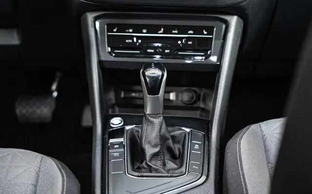 Volkswagen Tiguan view 19