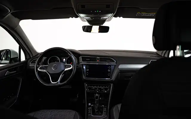Volkswagen Tiguan view 10