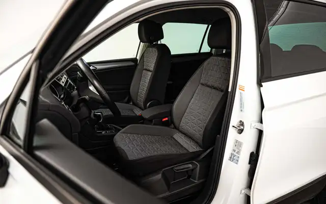Volkswagen Tiguan view 9