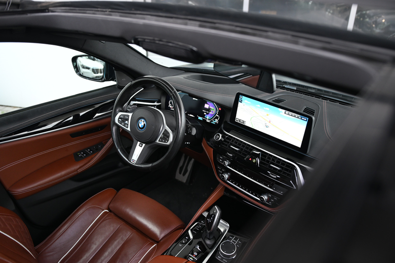 BMW 530 5 Serie Touring 530e Executive M Sport Automaat / — photo 6