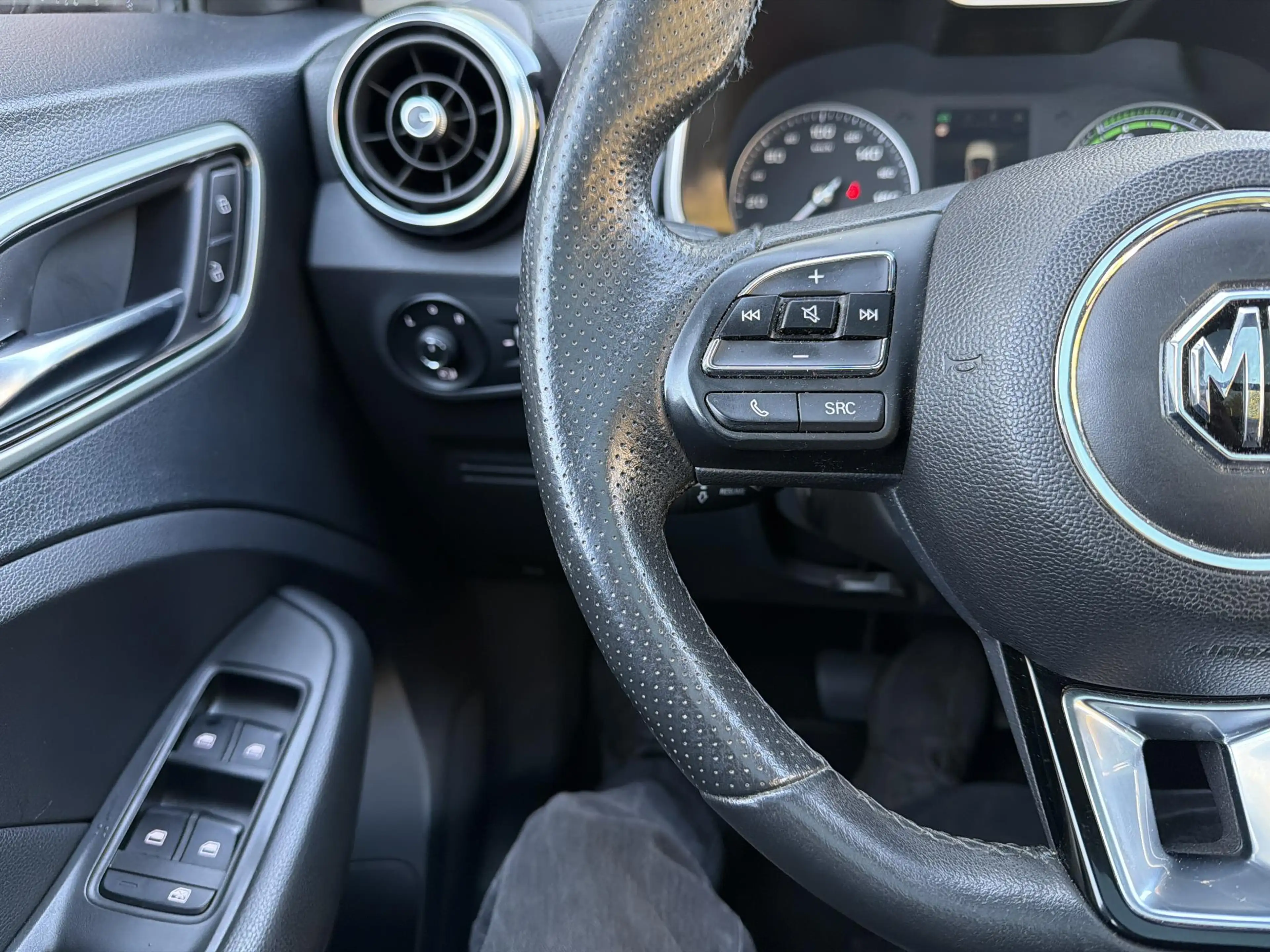 MG ZS MG EV Luxury 45 kWh | Pano | Camera | Leder | Crui — photo 10
