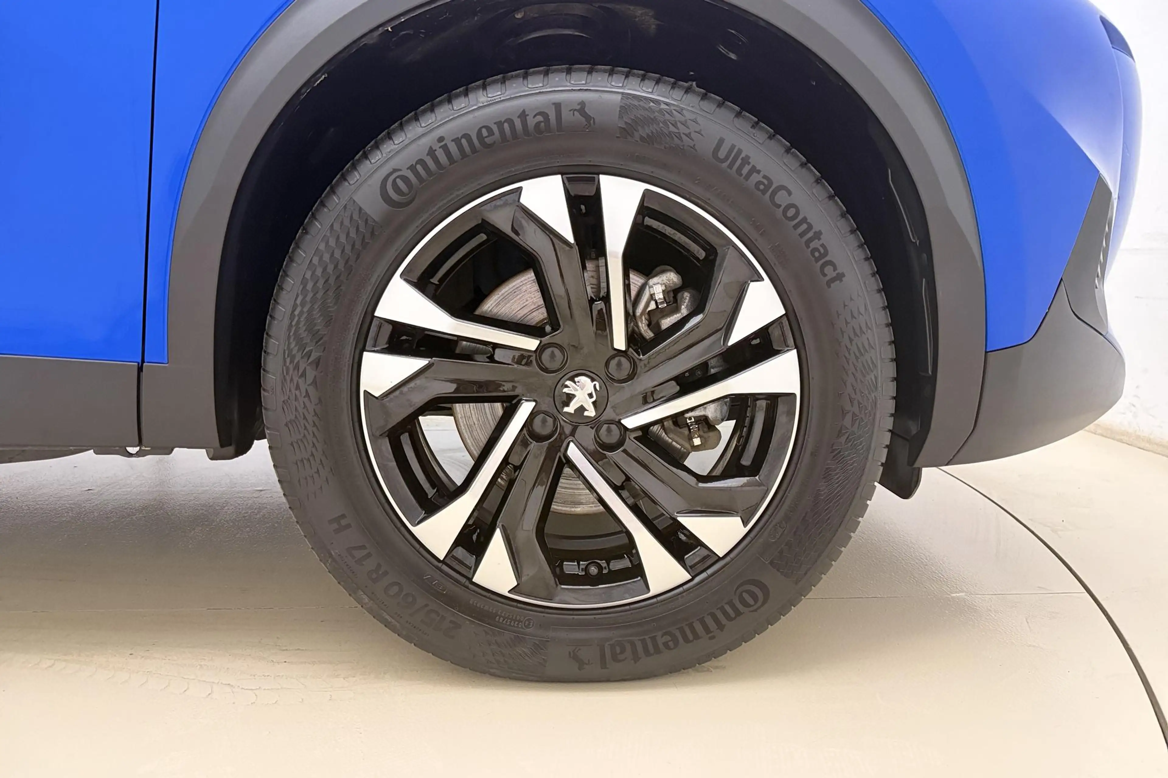 Peugeot e-2008 EV Allure Pack 50 kWh | Achteruitrijcamera | Licht — photo 14