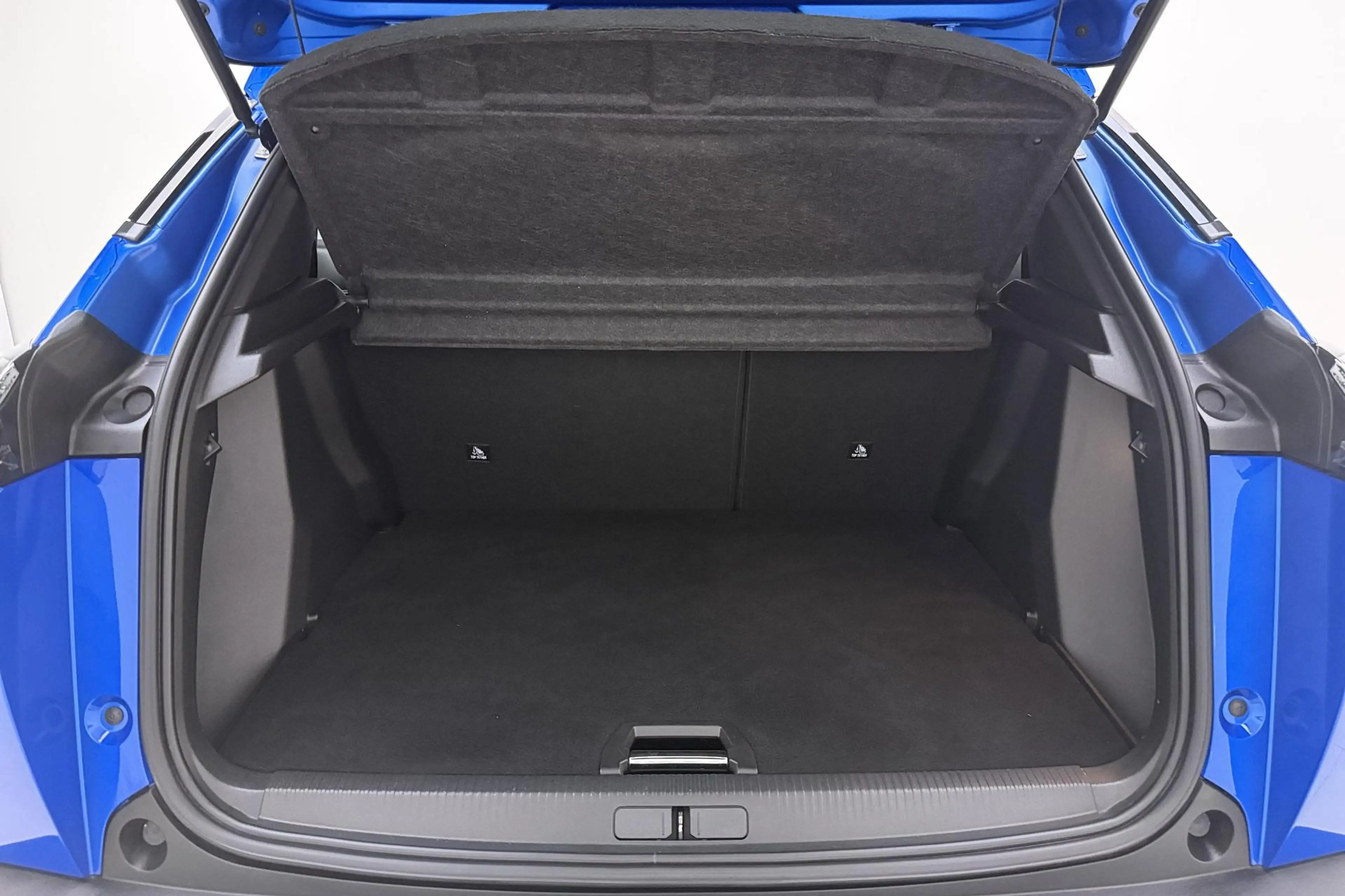 Peugeot e-2008 EV Allure Pack 50 kWh | Achteruitrijcamera | Licht — photo 11