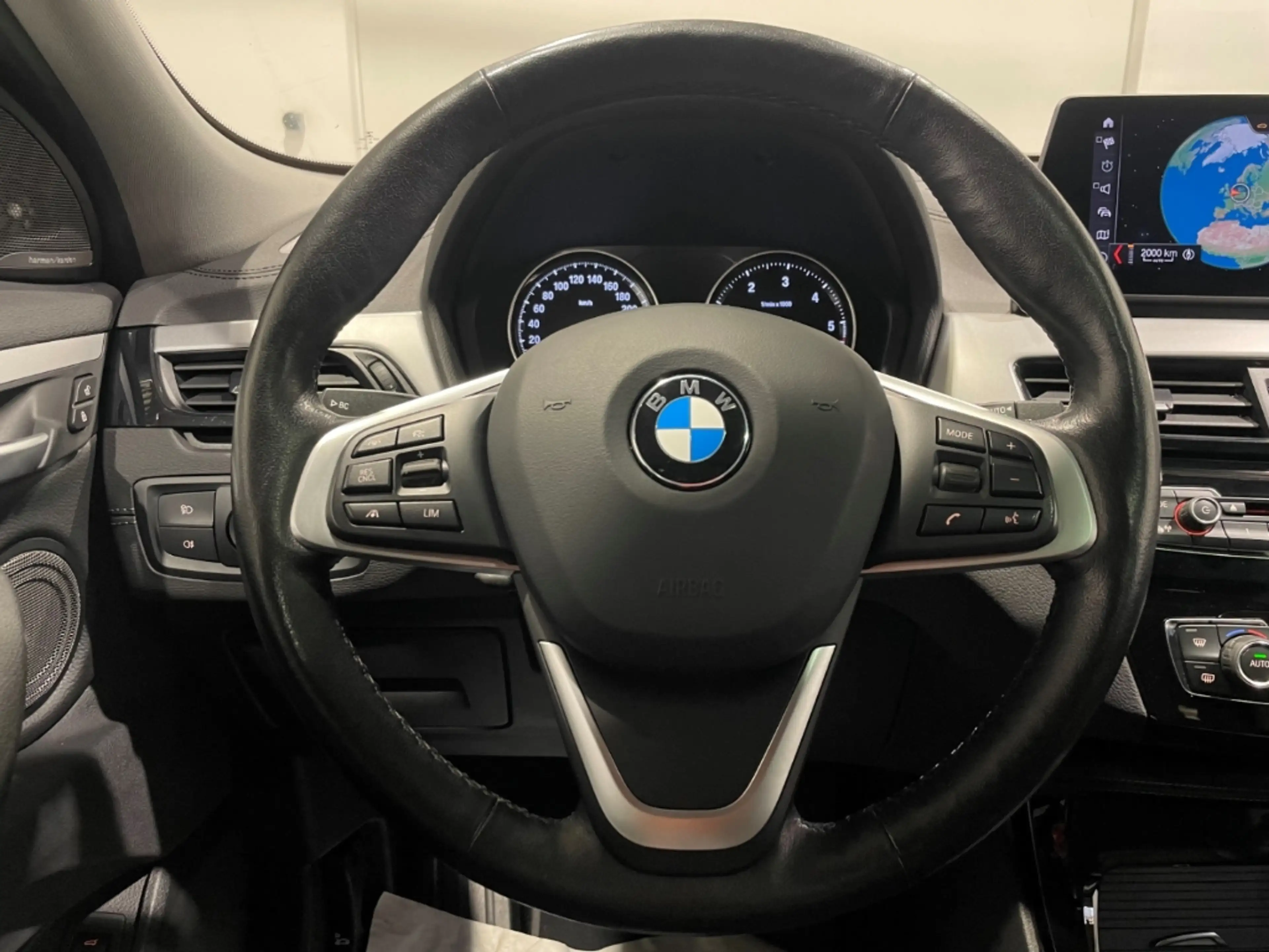 BMW X2 sDrive 20d Advantage Automatik EU6d Leder LED ACC — photo 11