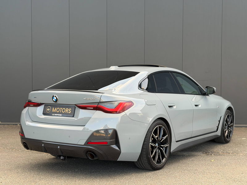 BMW 420 iAS Grancoupé 184cv - Pack M - Toit ouvrant - HK — photo 2