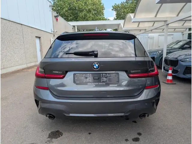 BMW M view 4