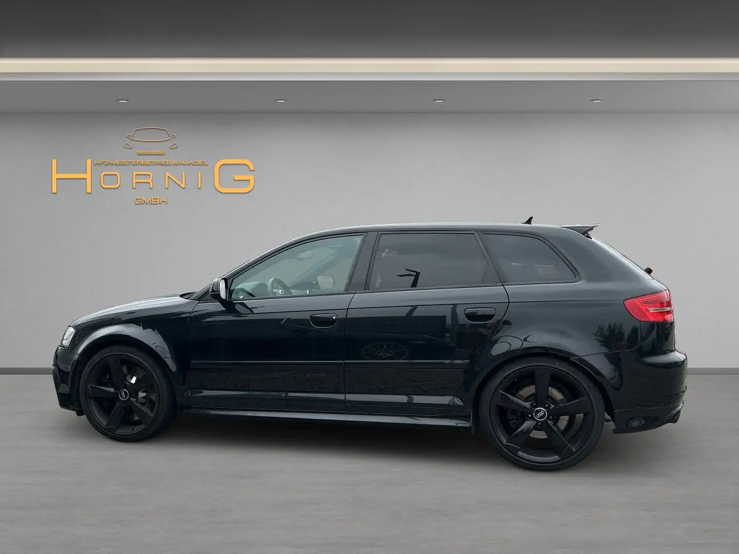 Audi RS3 RS 3 Sportback 2.5 TFSI quattro Schwarz - 2