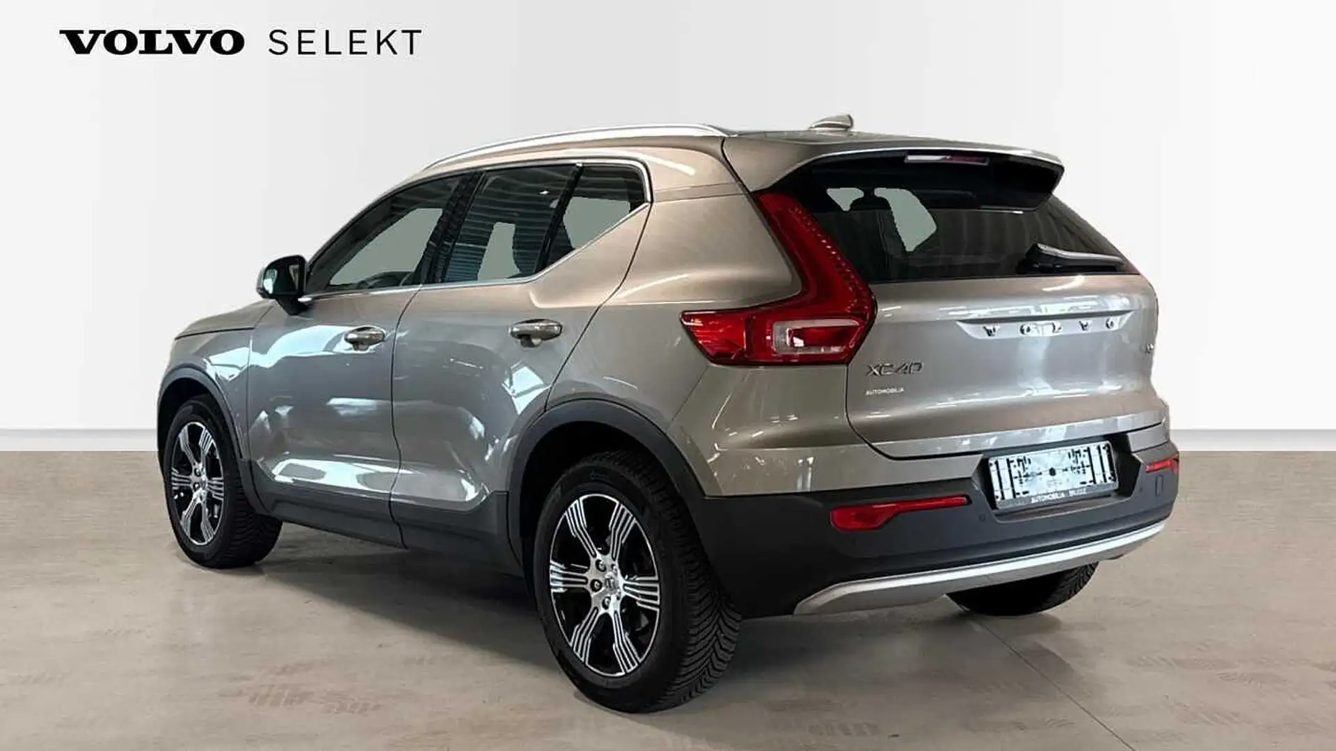 Volvo XC40 T3 T3 Inscription | Wegkl Trekhaak | Pano dak | Ve Grey - 2